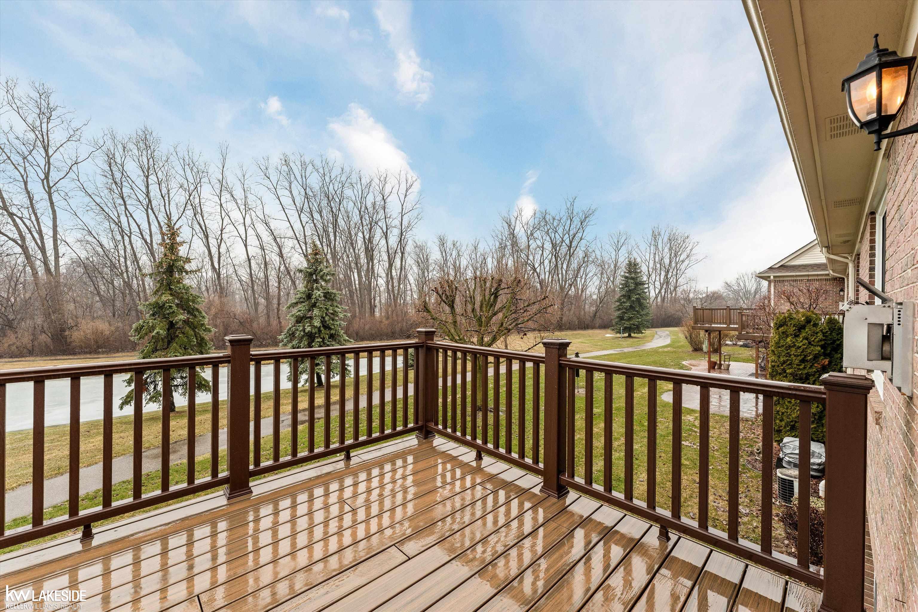 8160 Huntington Ridge Court, Washington, MI, 48094