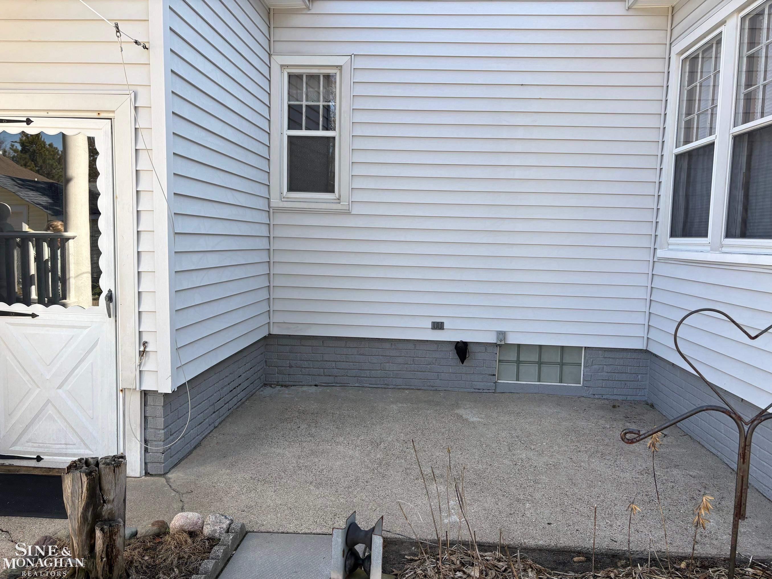 1609 Saint Clair River Drive, Algonac, MI, 48001