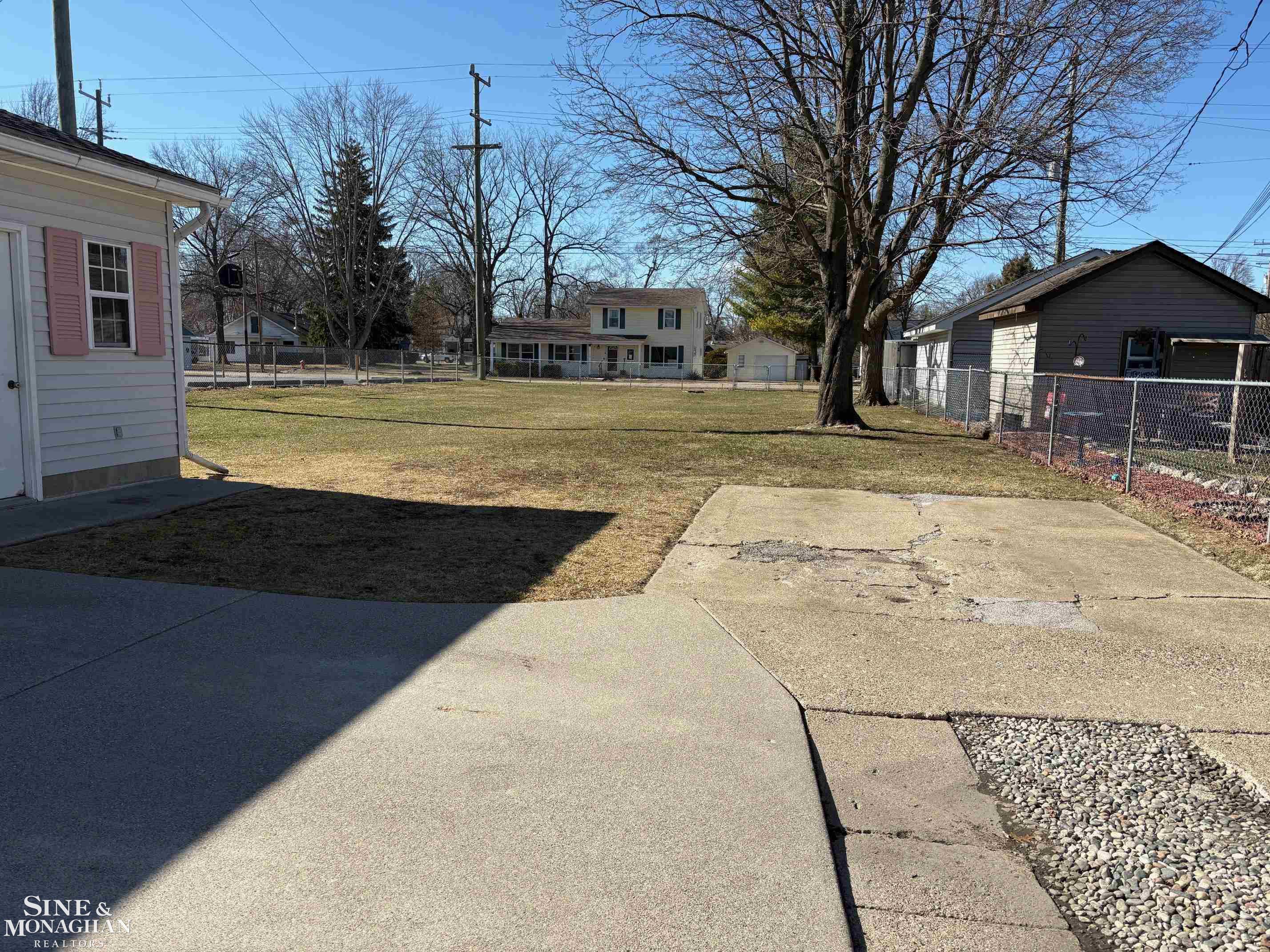 1609 Saint Clair River Drive, Algonac, MI, 48001