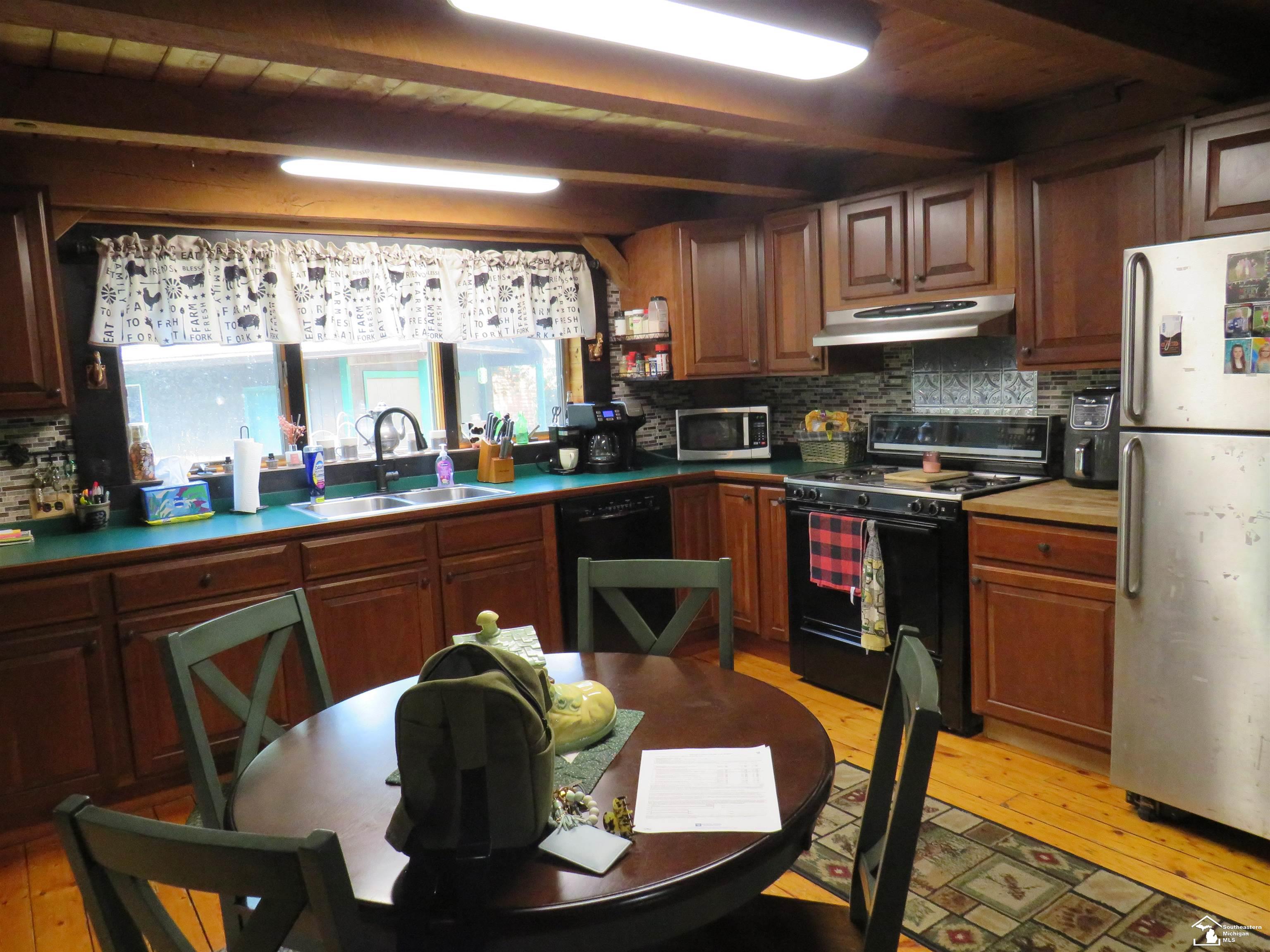 1193 Sand Lake Highway, Onsted, MI, 49265