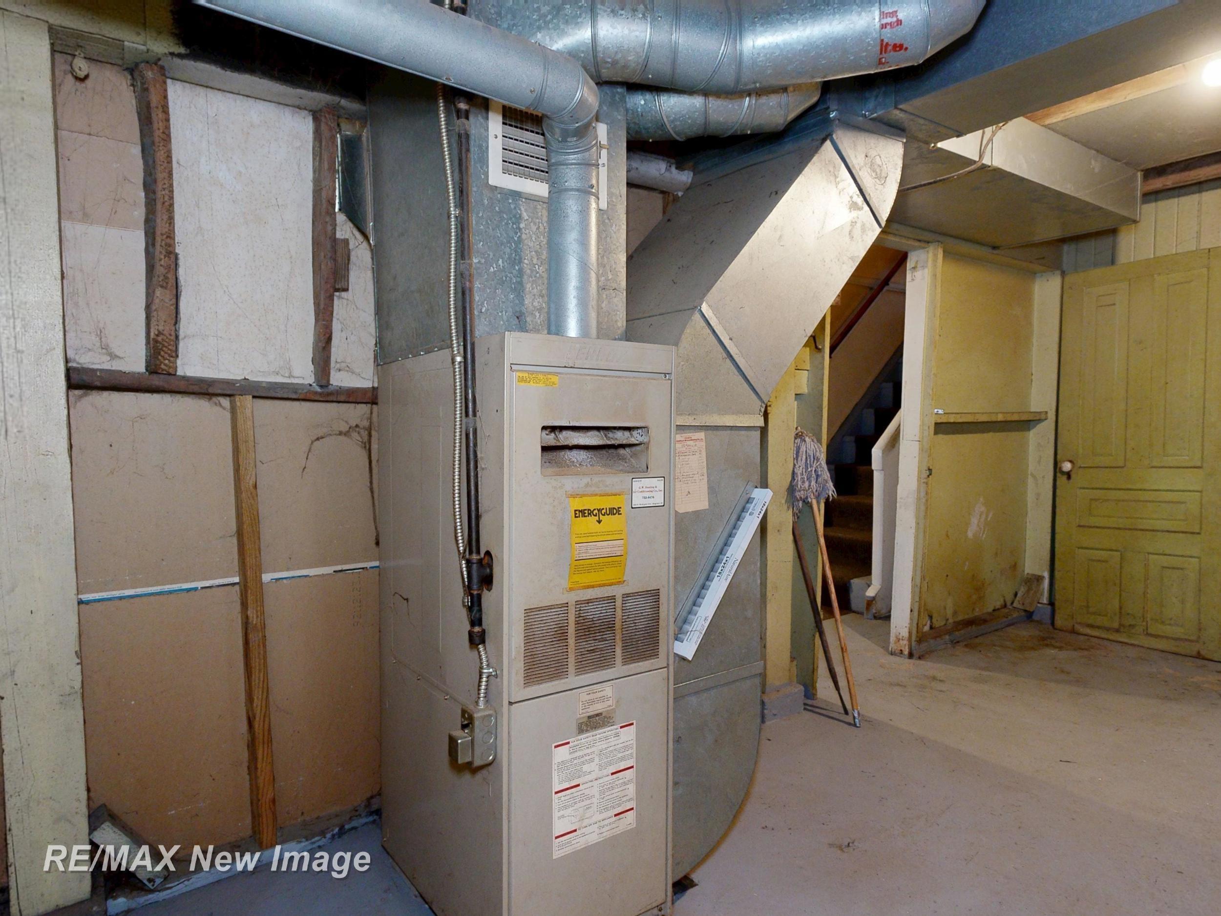 2430 Whittier Street, Saginaw, MI, 48601