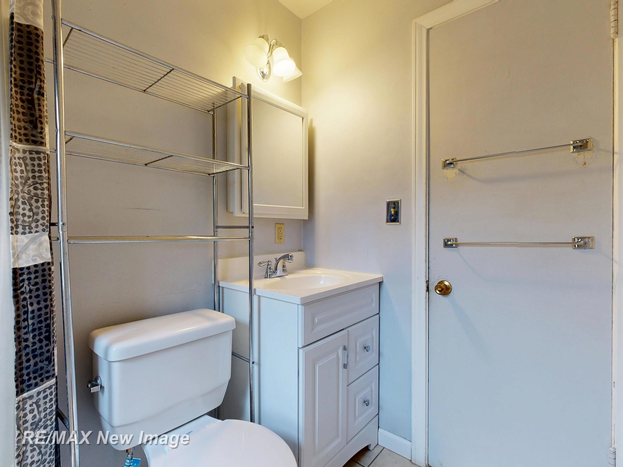 2430 Whittier Street, Saginaw, MI, 48601