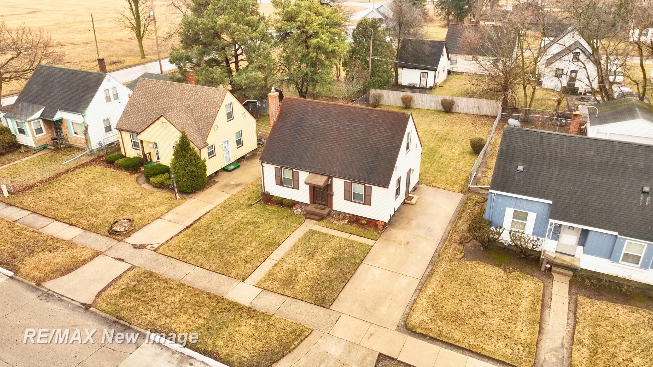 2430 Whittier Street, Saginaw, MI, 48601