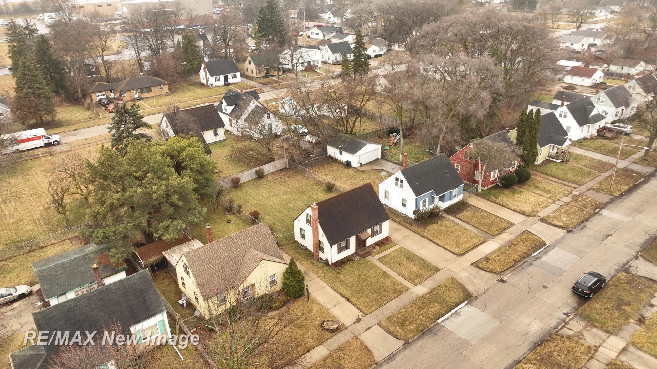 2430 Whittier Street, Saginaw, MI, 48601