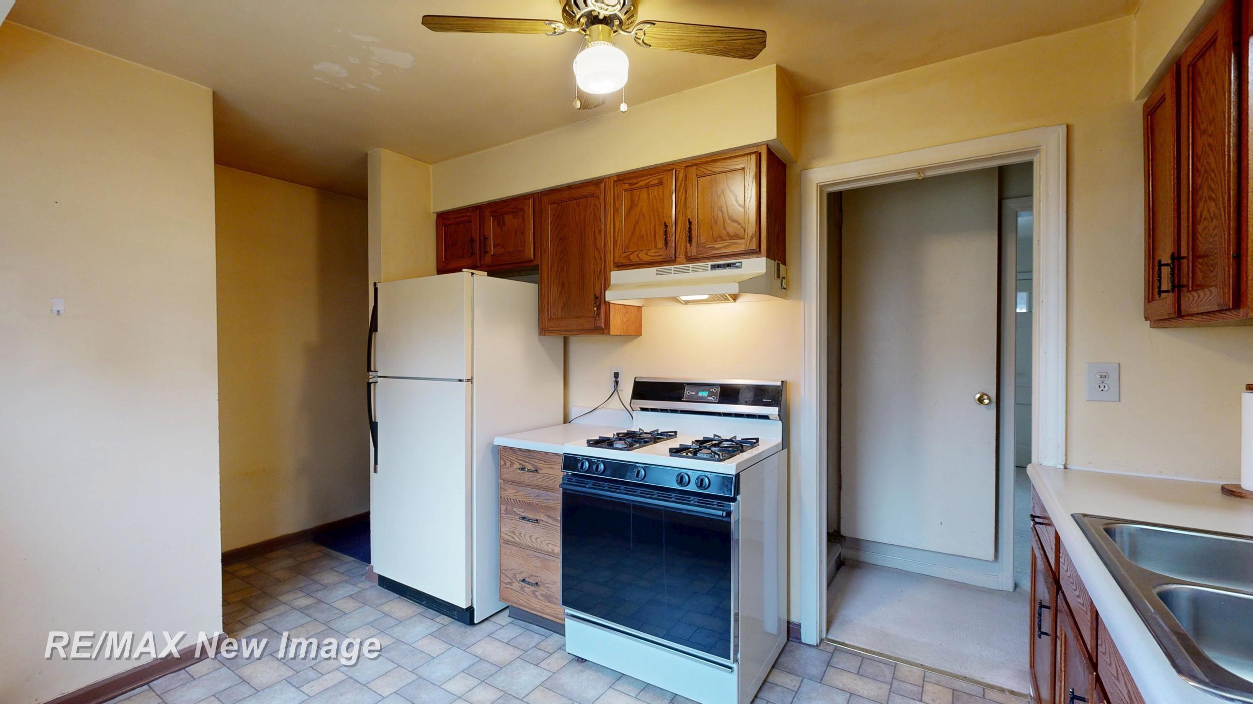 2430 Whittier Street, Saginaw, MI, 48601