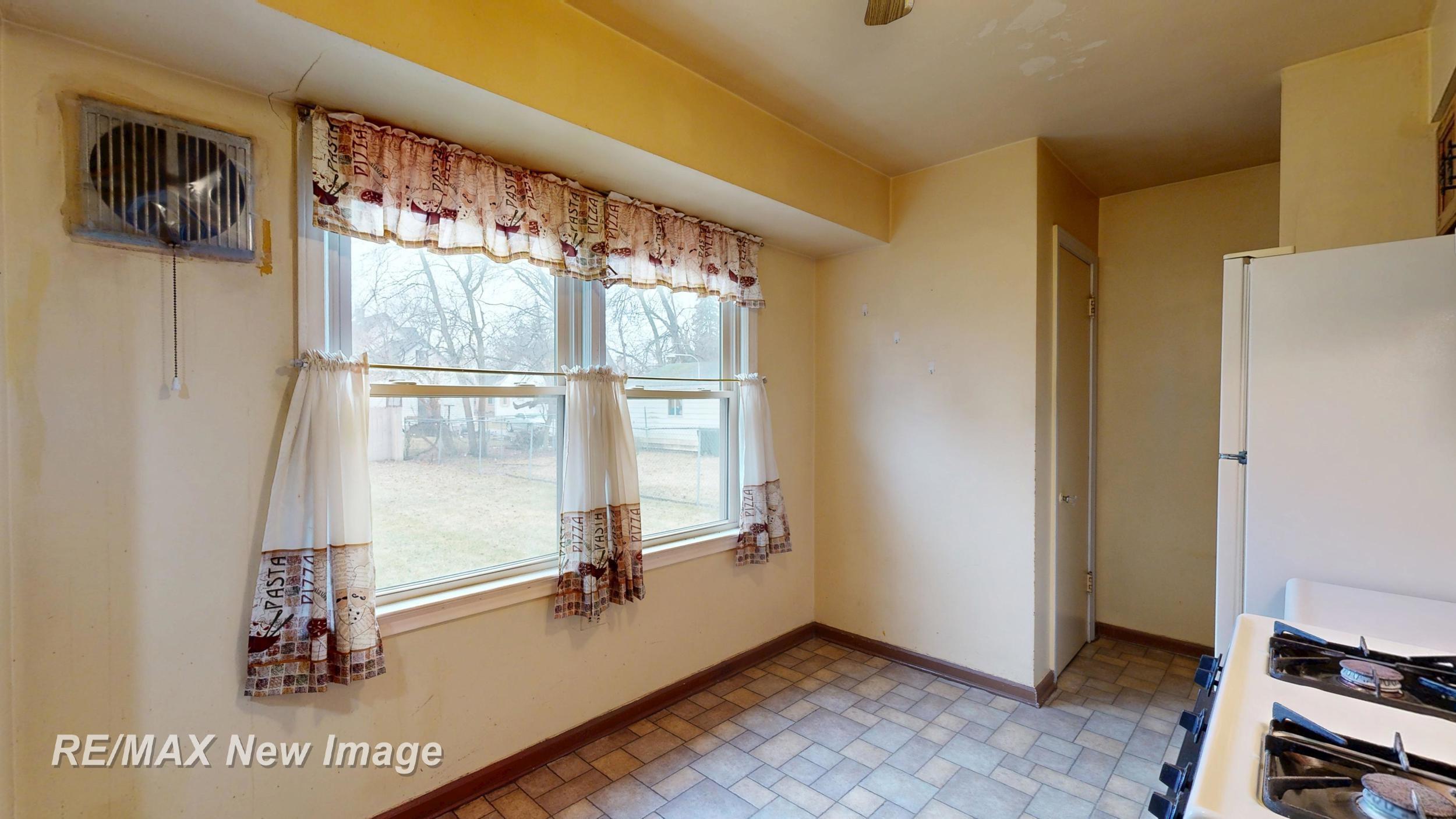 2430 Whittier Street, Saginaw, MI, 48601