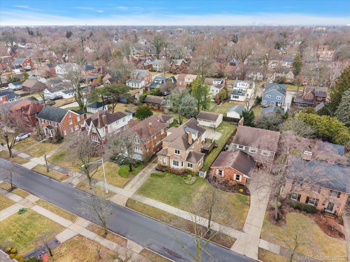 Grosse Pointe, MI, 48230