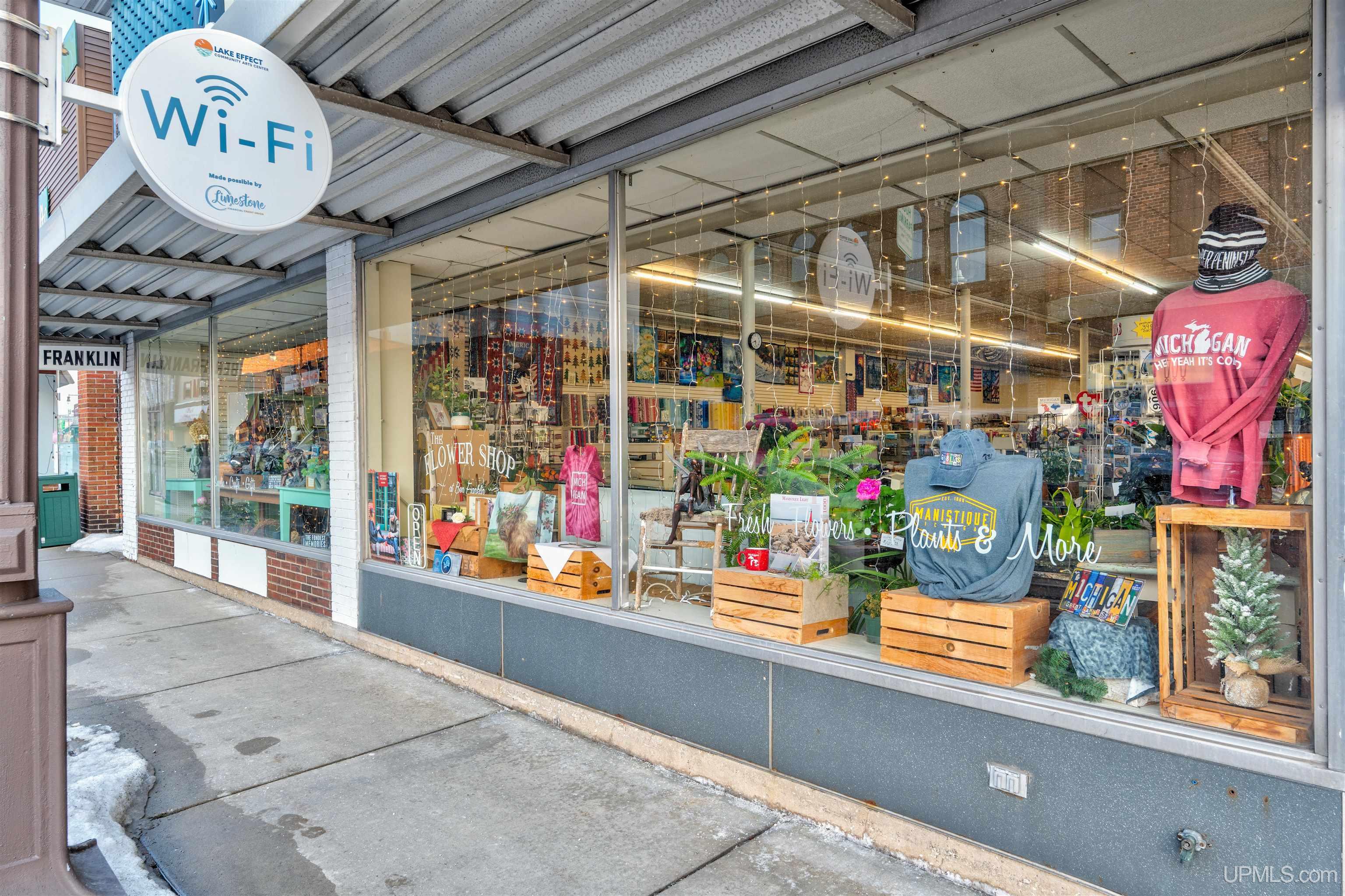 239 S Cedar Street, Manistique, MI, 49854