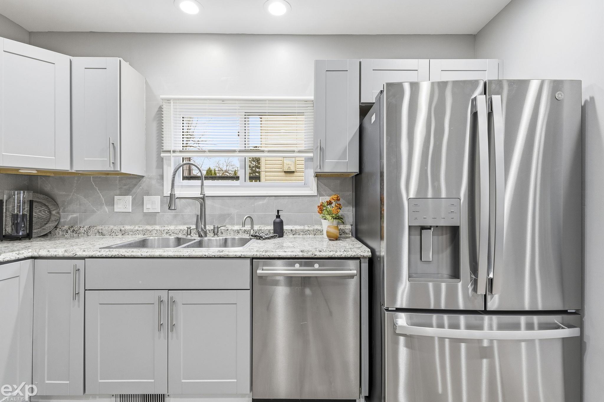 8065 Ogden Drive, Sterling Heights, MI, 48314