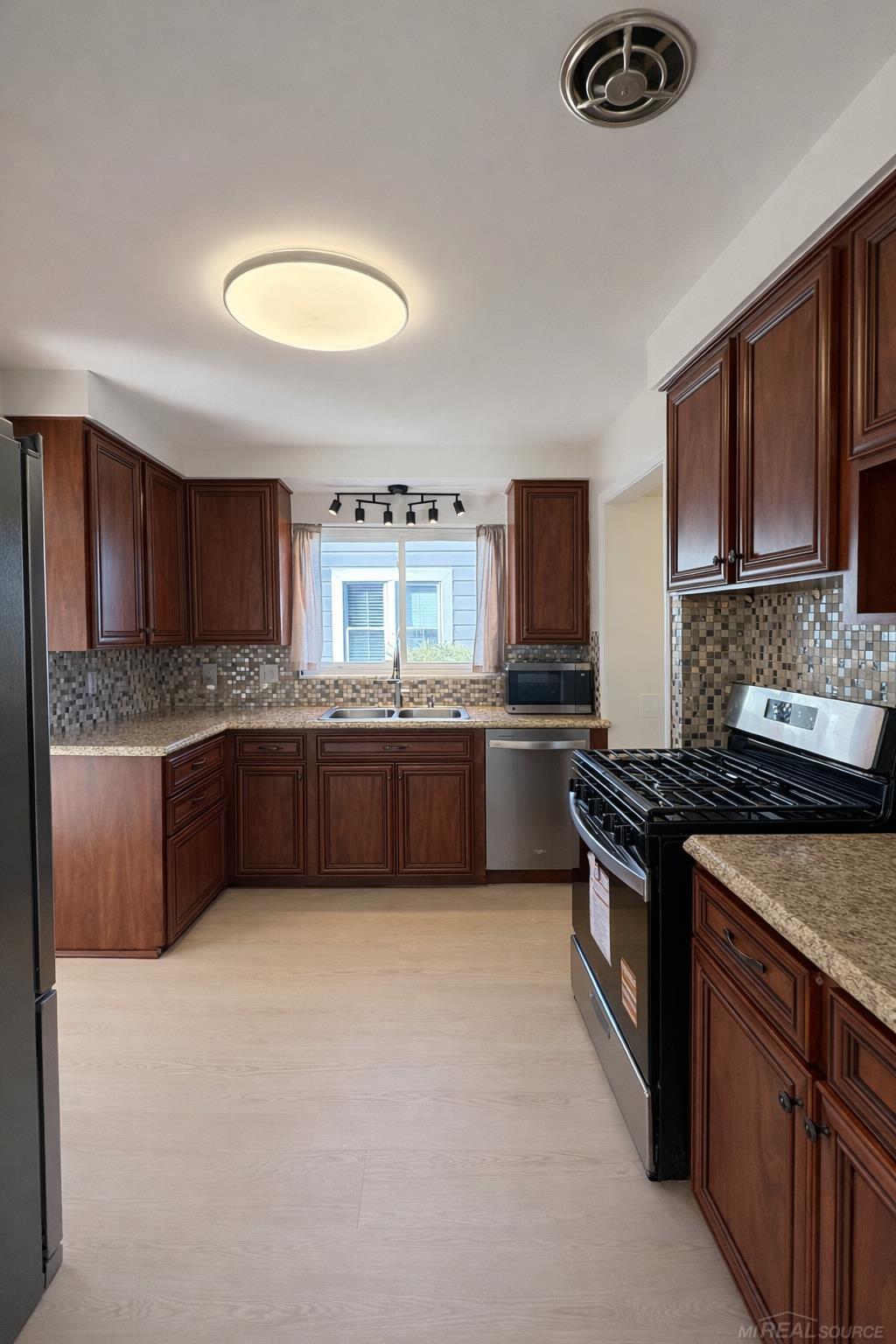 2034 Mortenson Boulevard, Berkley, MI, 48072