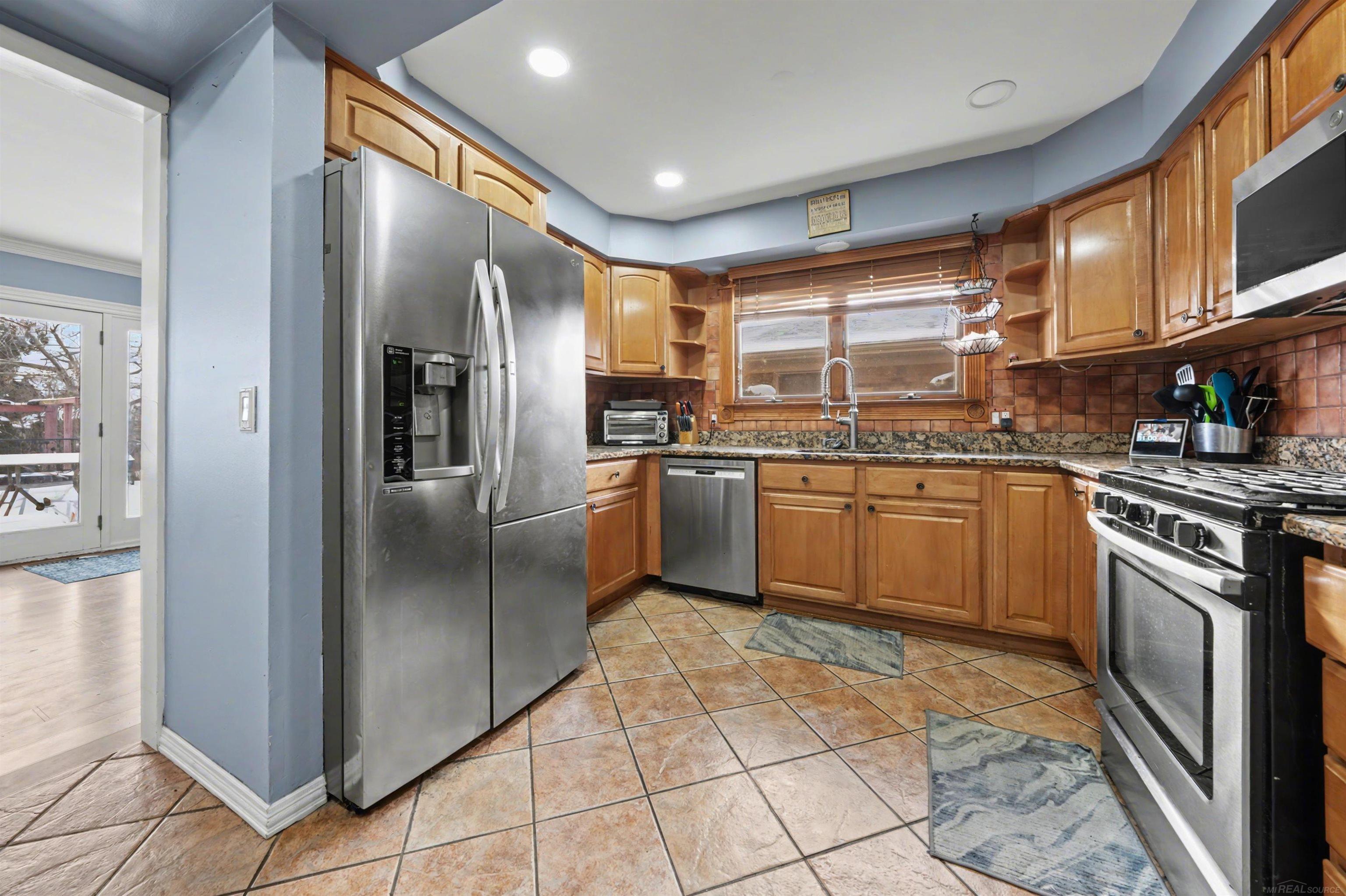 38076 Fringe Drive, Sterling Heights, MI, 48310