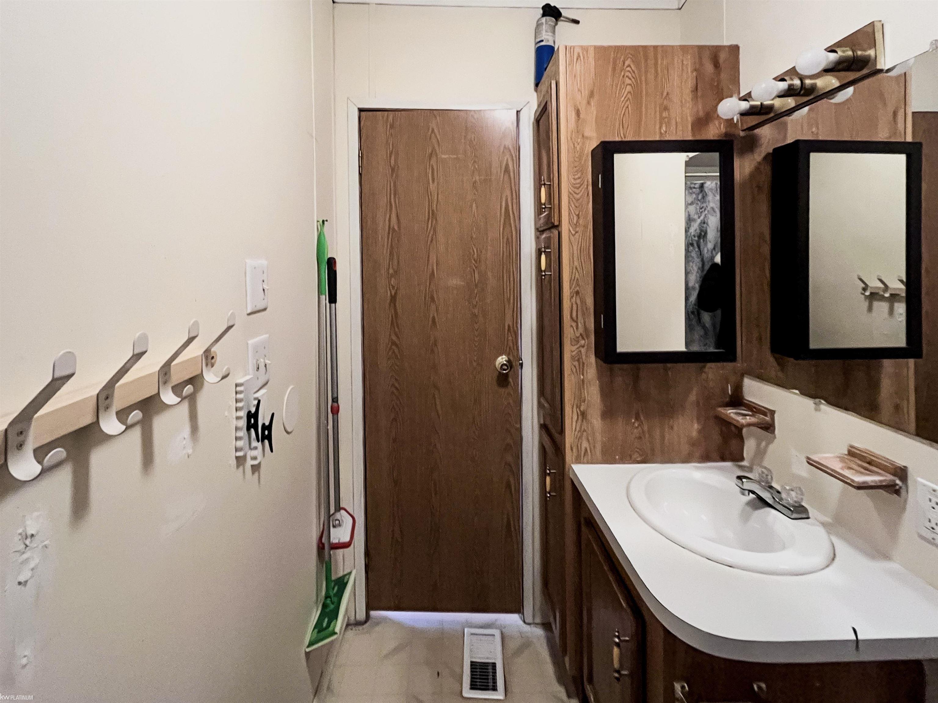 45130 Sheri Drive, Macomb, MI, 48044