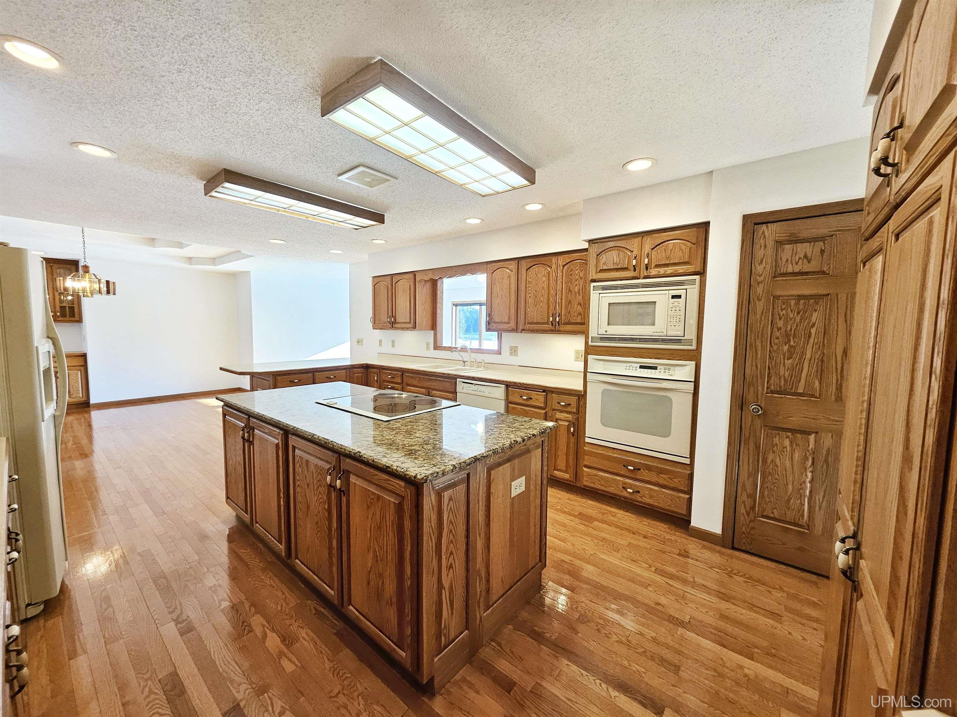 5723 W River Meadows Lane