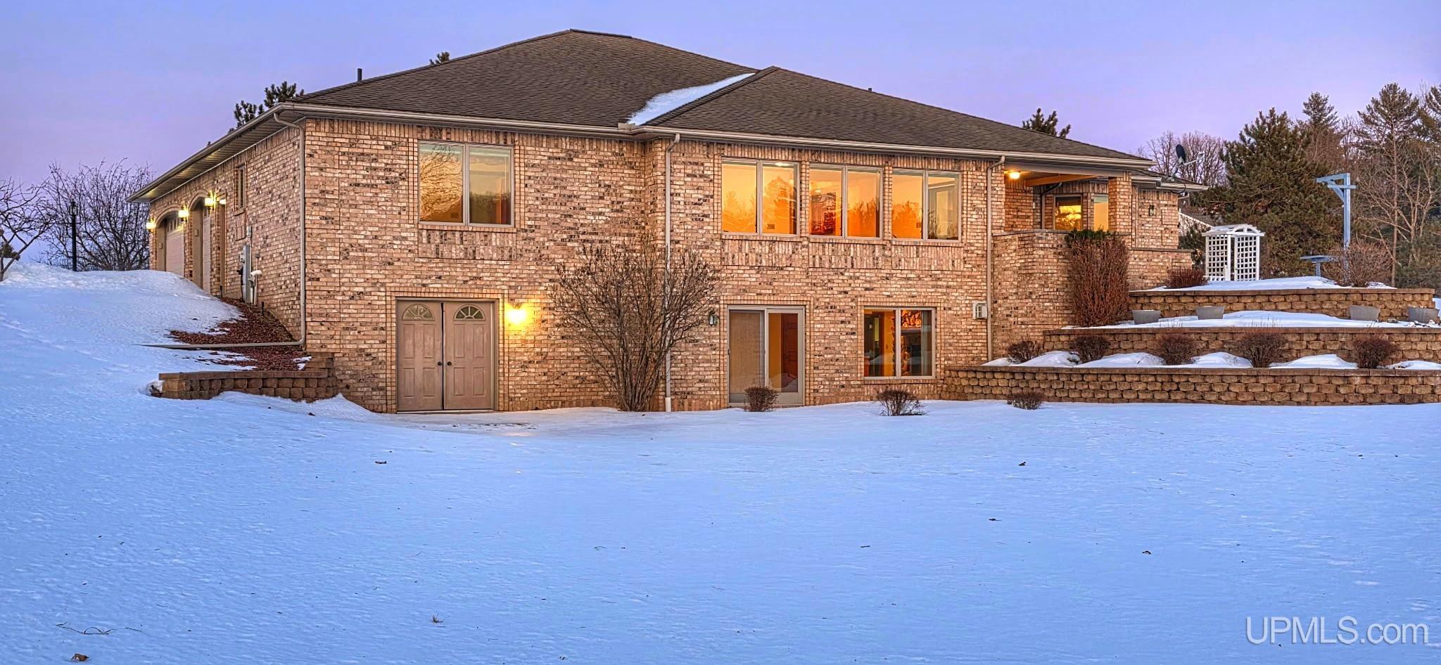 5723 W River Meadows Lane
