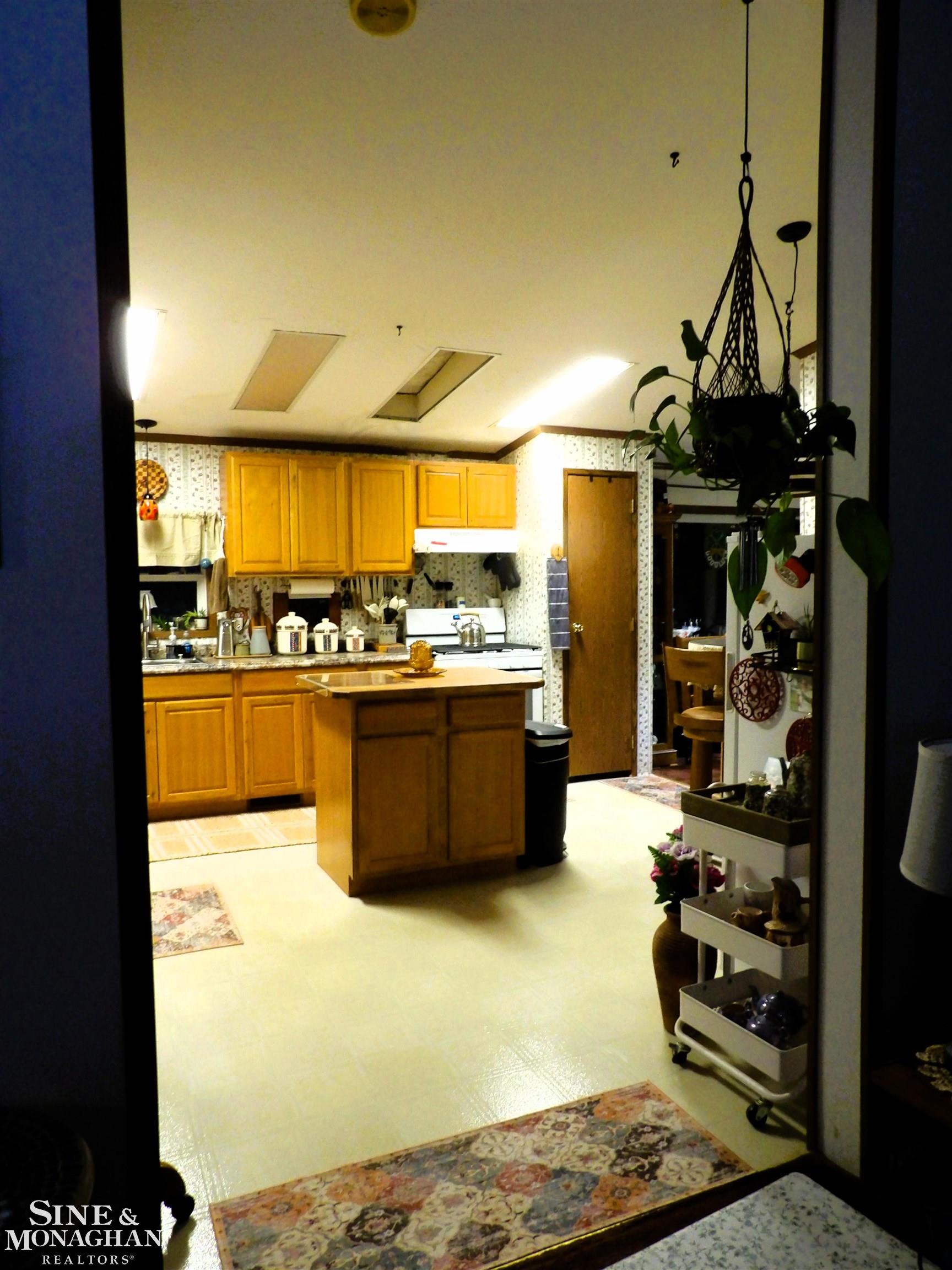 2051 W Parklane Road, White Cloud, MI, 49349