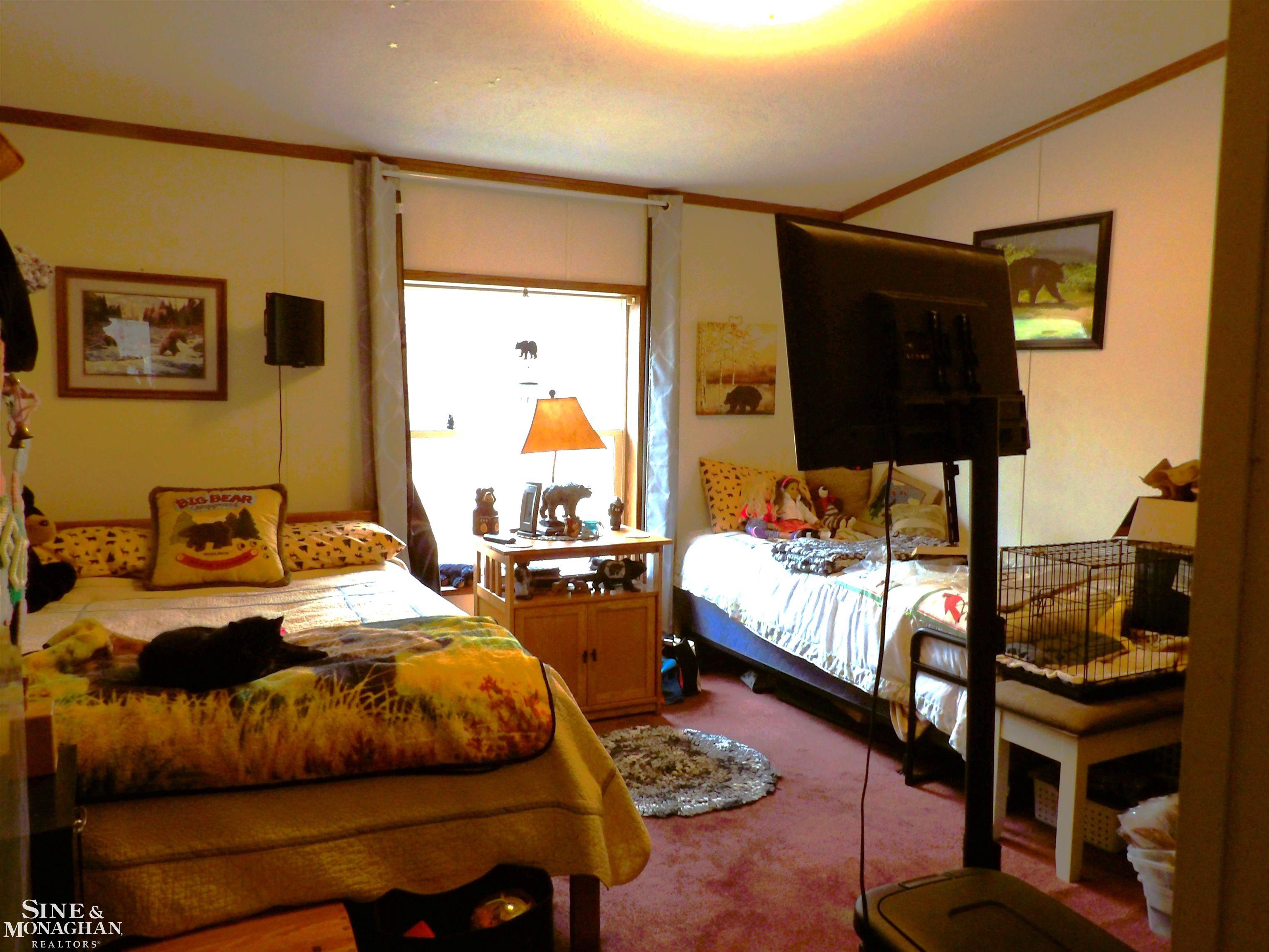 2051 W Parklane Road, White Cloud, MI, 49349