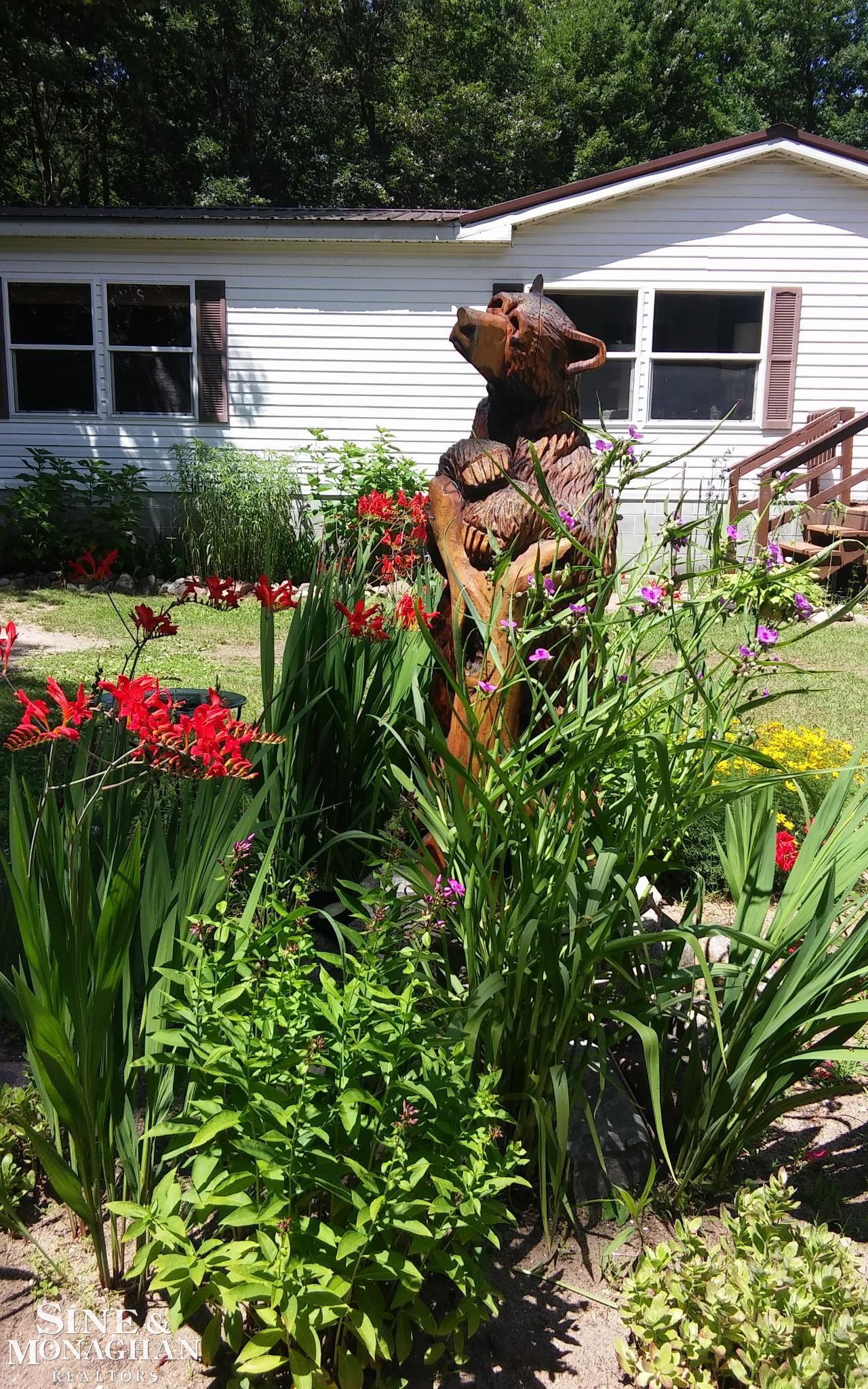 2051 W Parklane Road, White Cloud, MI, 49349