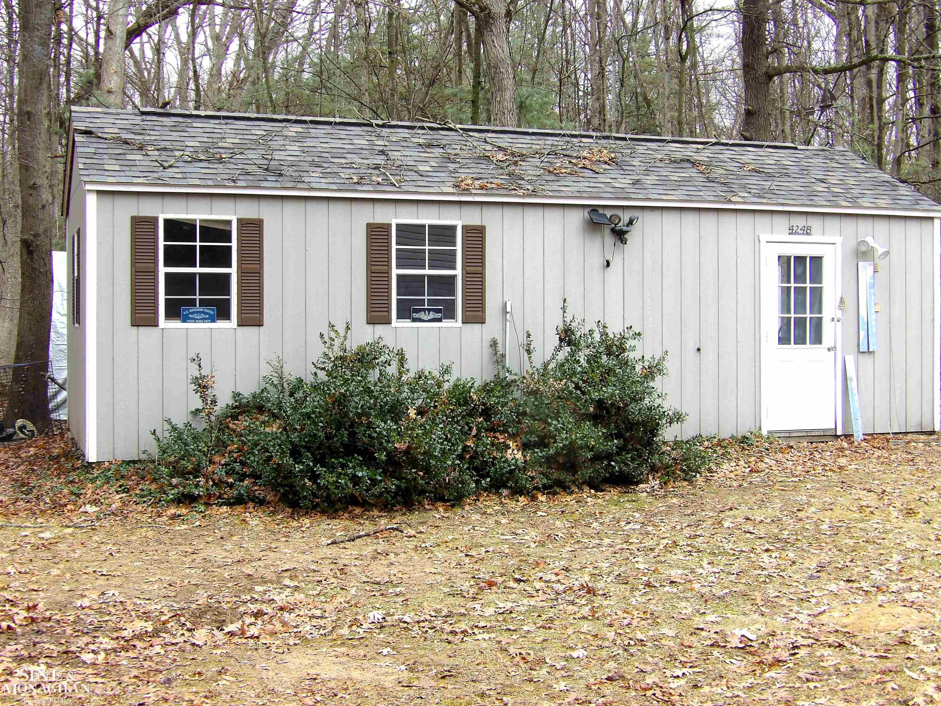 2051 W Parklane Road, White Cloud, MI, 49349