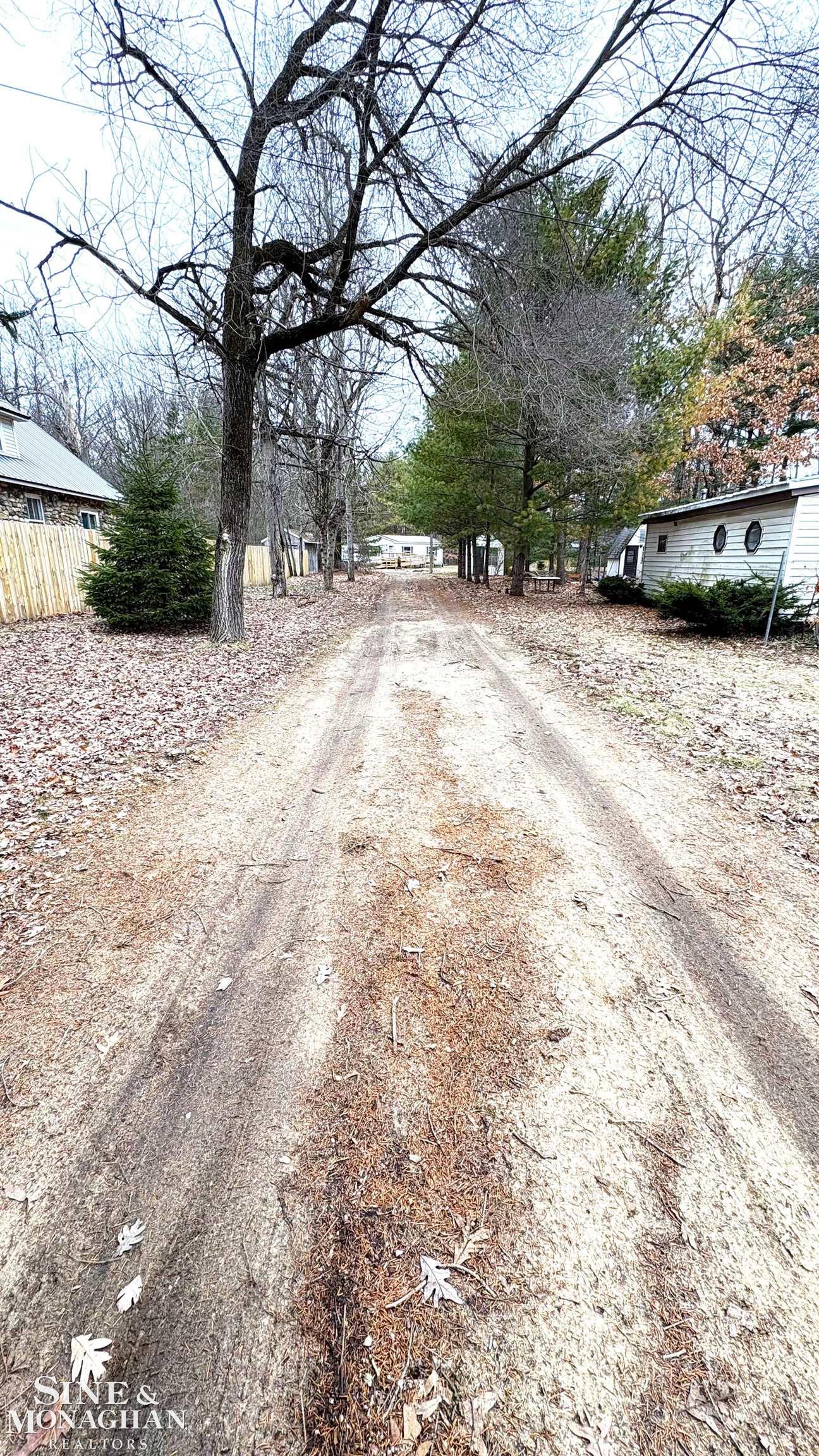 2051 W Parklane Road, White Cloud, MI, 49349