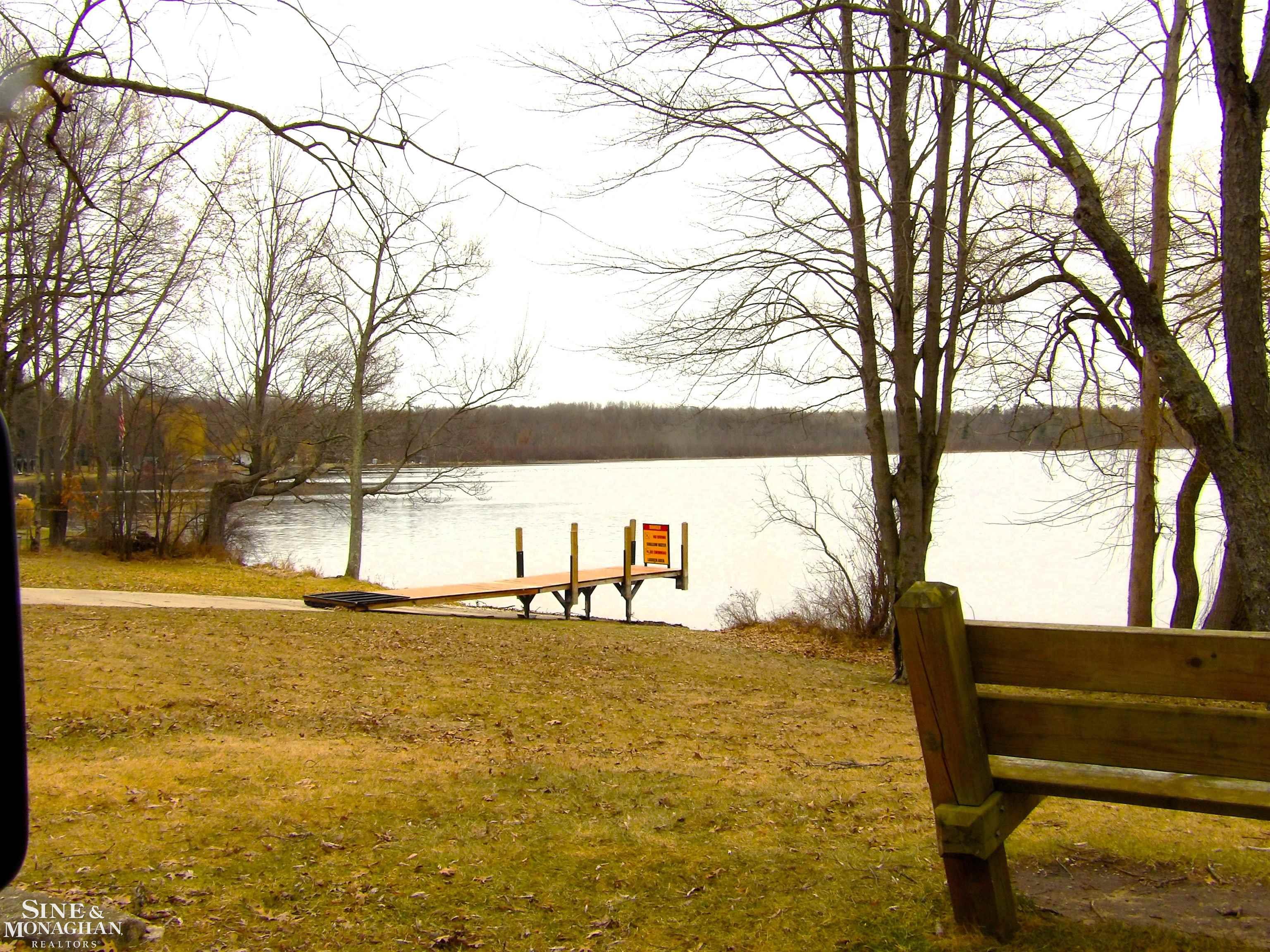 2051 W Parklane Road, White Cloud, MI, 49349