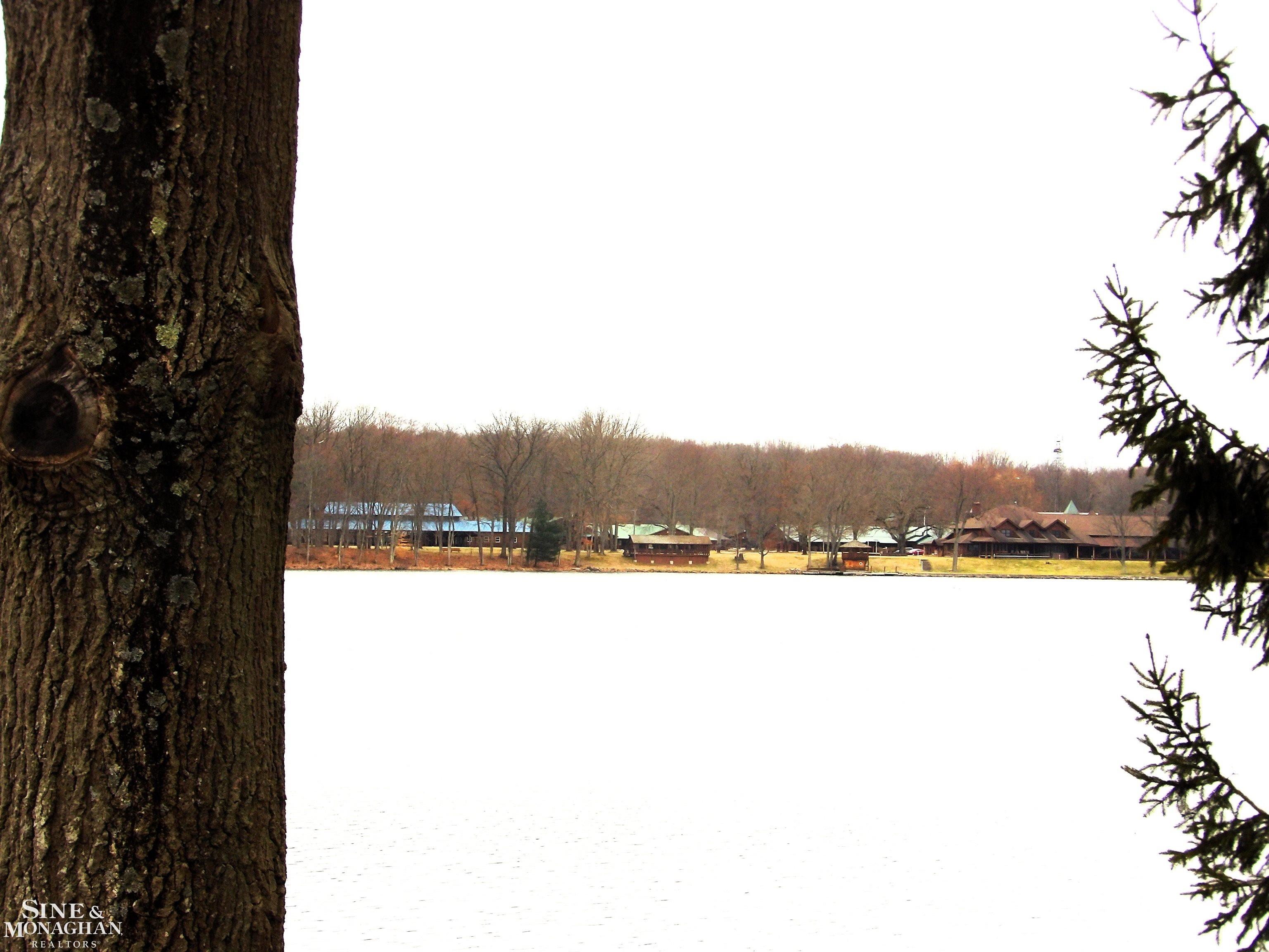 2051 W Parklane Road, White Cloud, MI, 49349