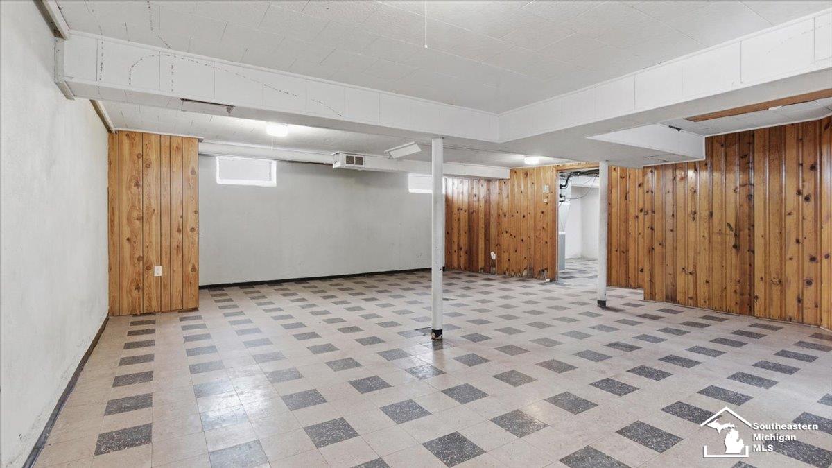 13144 Wesley Street, Southgate, MI, 48195