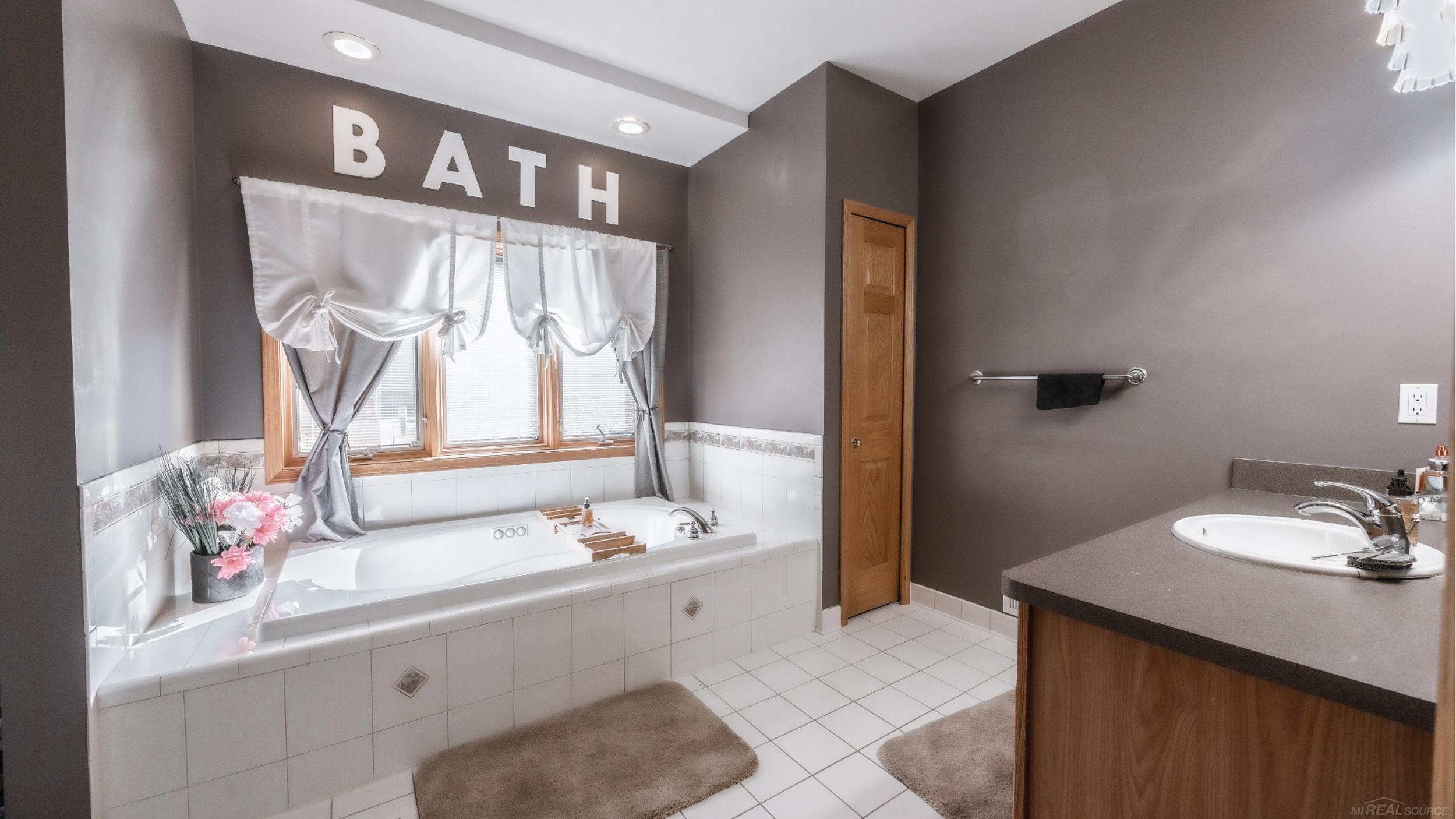 51553 Baker Road, New Baltimore, MI, 48047