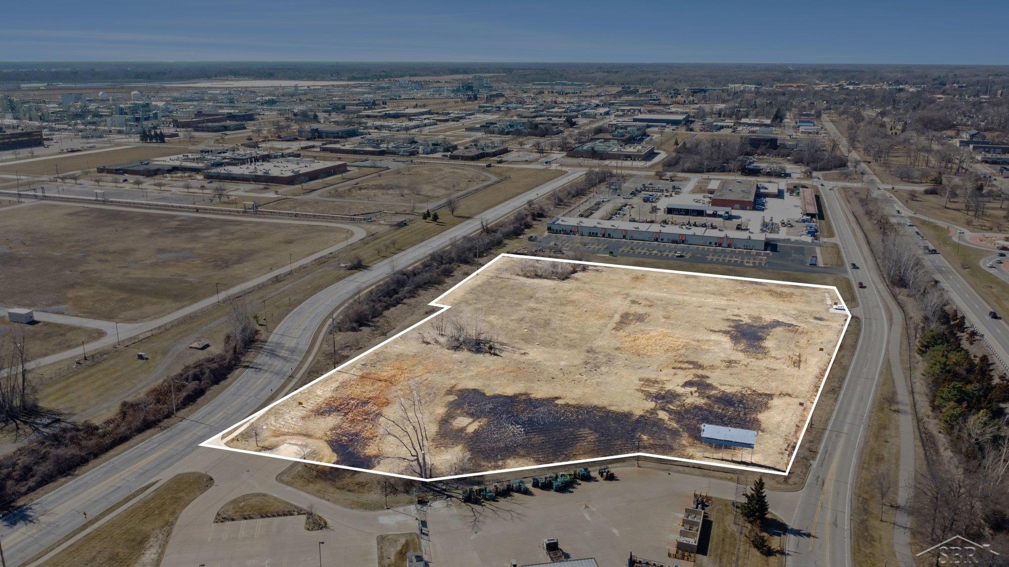 1240 James Savage Road, Midland, MI, 48640