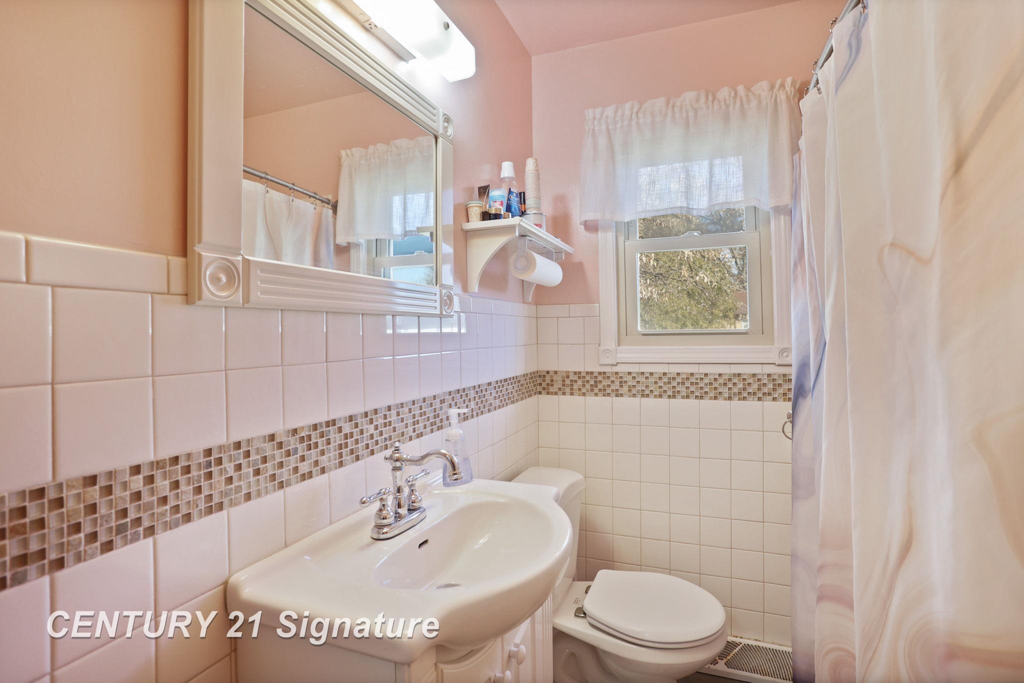 4551 Westfield Court, Bay City, MI, 48706