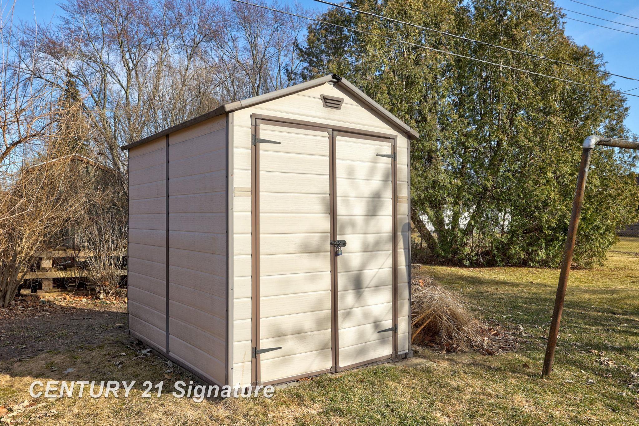 4551 Westfield Court, Bay City, MI, 48706