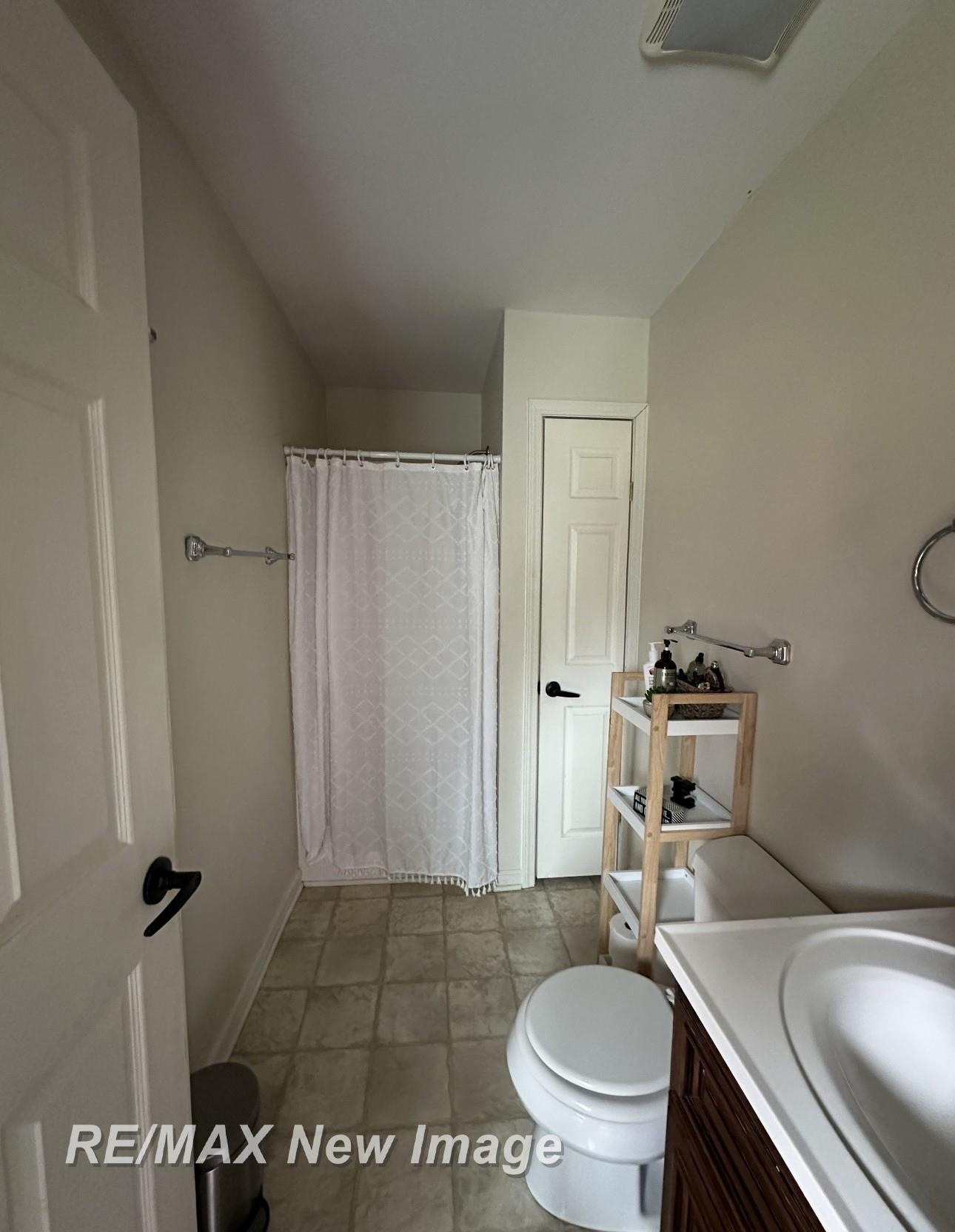 3130 E Moore Road, Saginaw, MI, 48601