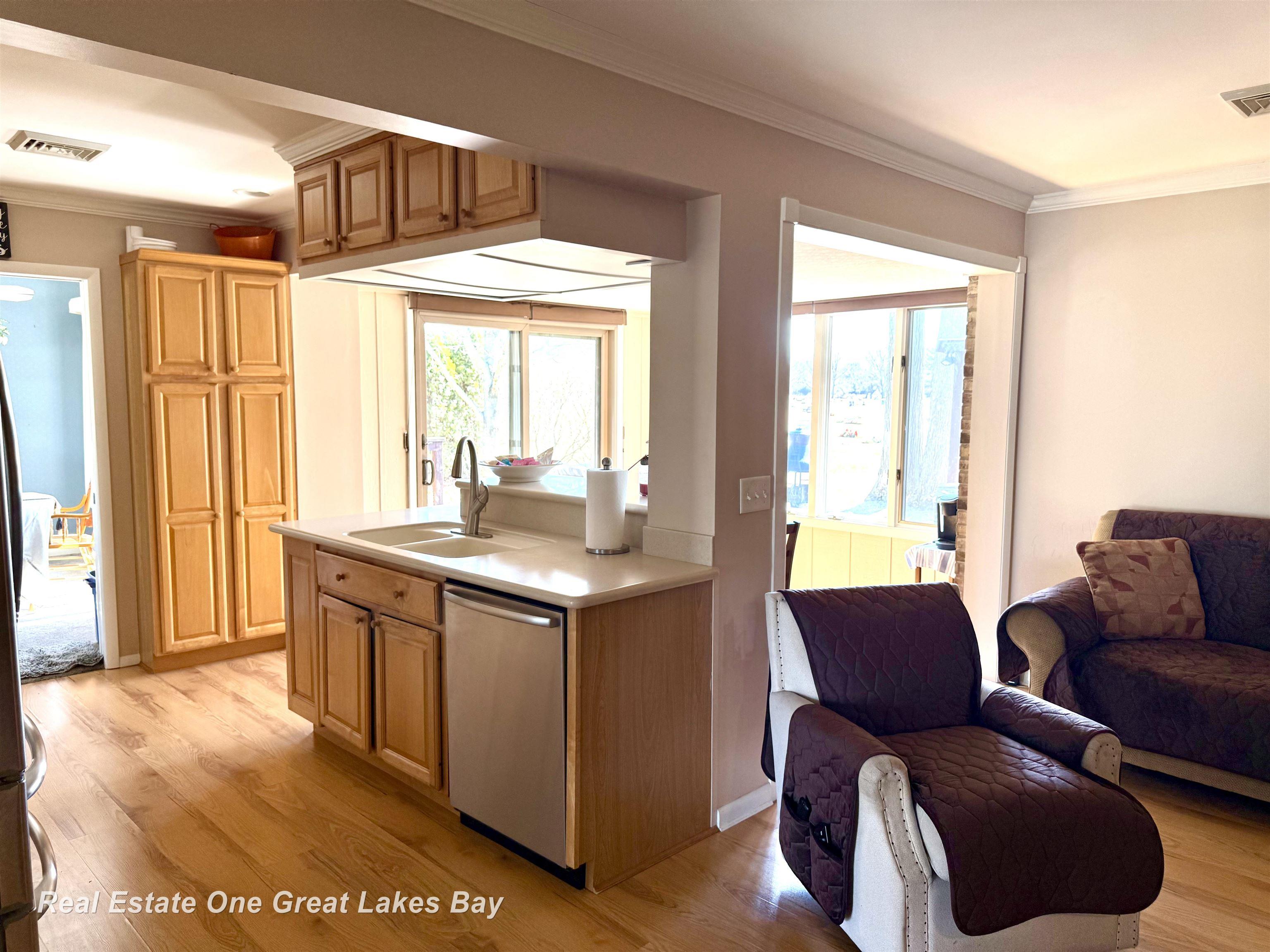 4749 Century Drive, Saginaw, MI, 48638