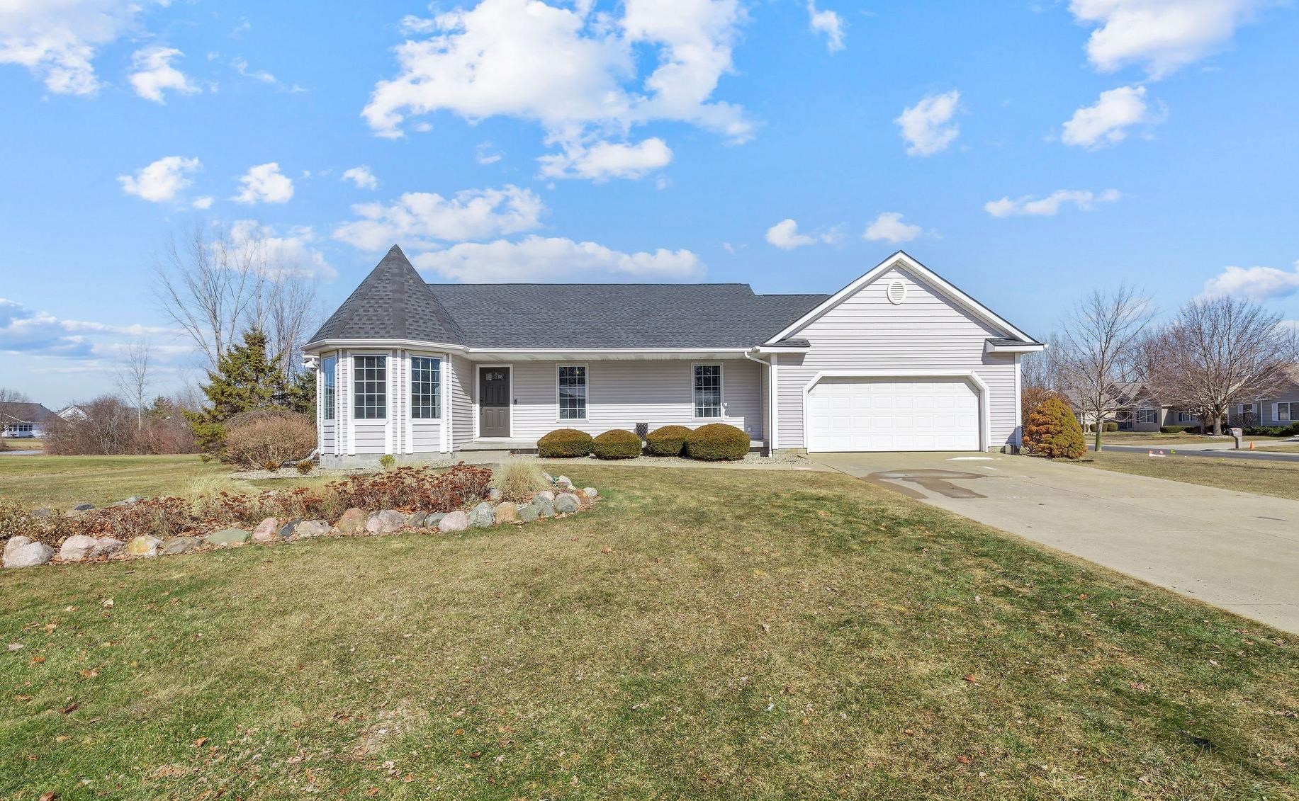 4860 S Crossings Street, Saginaw, MI, 48603