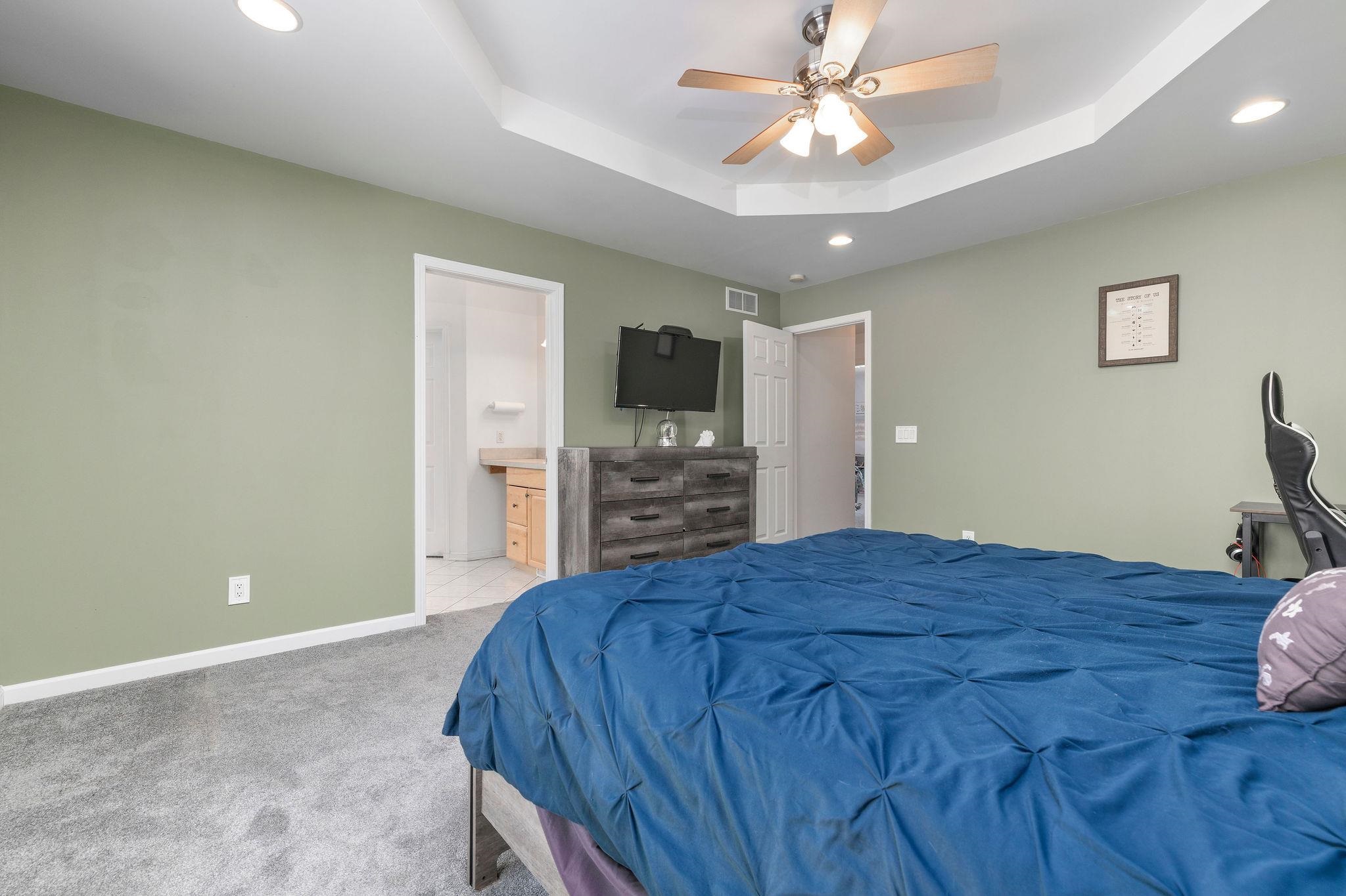 4860 S Crossings Street, Saginaw, MI, 48603