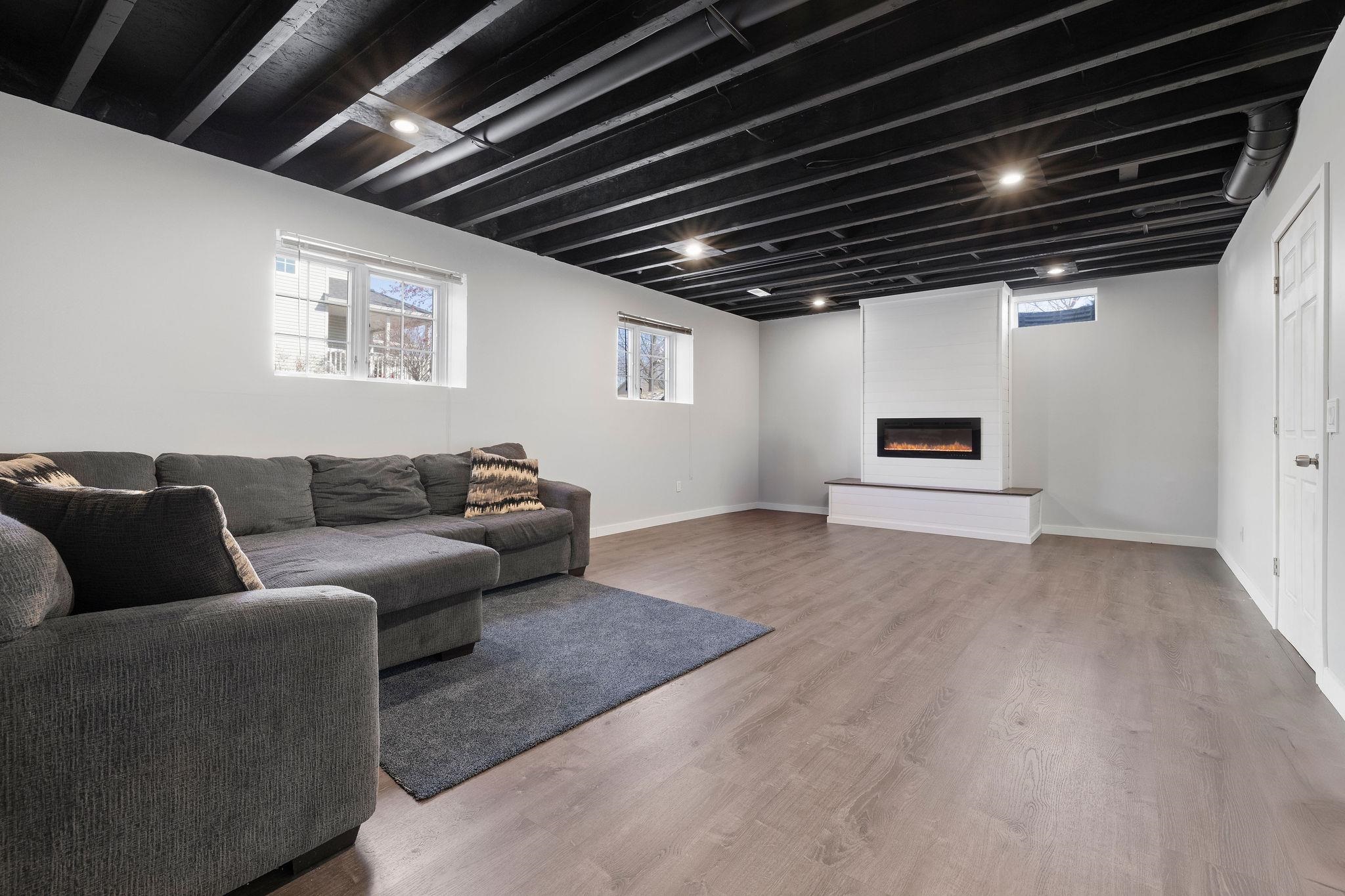 4860 S Crossings Street, Saginaw, MI, 48603