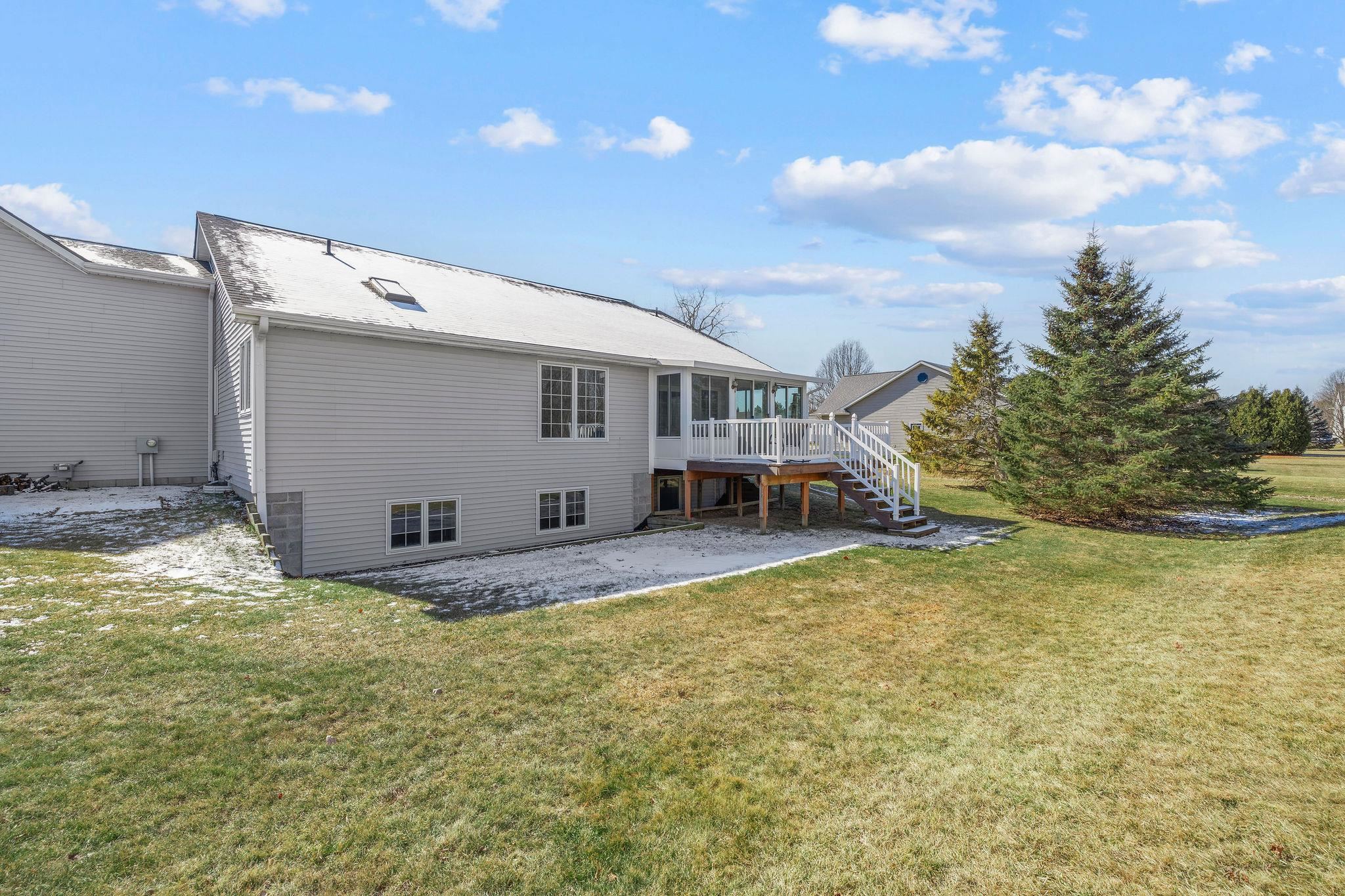 4860 S Crossings Street, Saginaw, MI, 48603