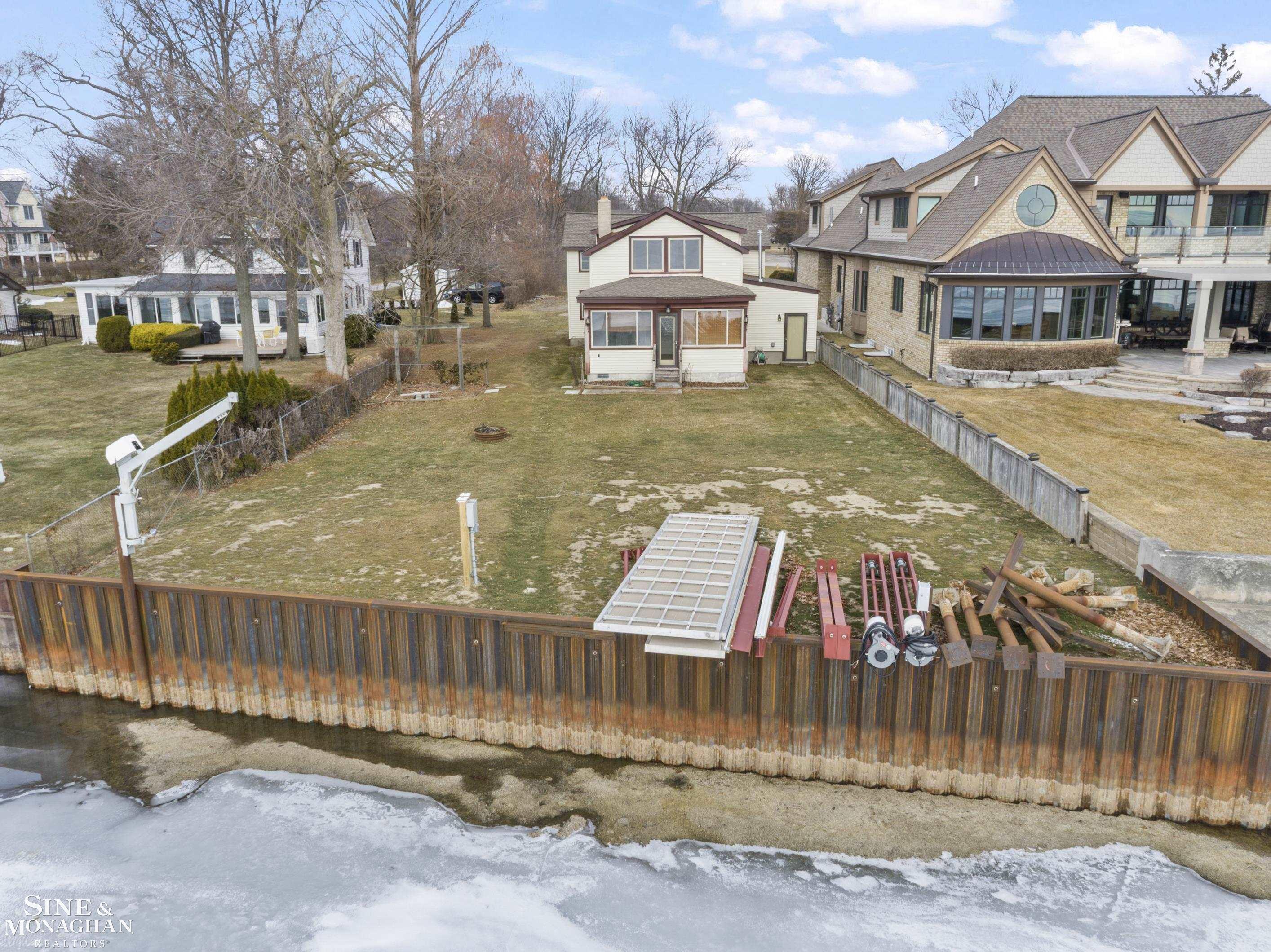 34590 Jefferson Avenue photo 13