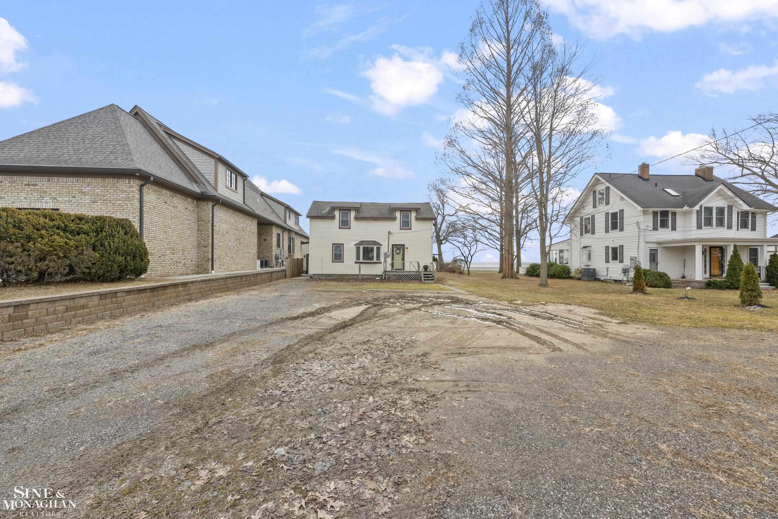 34590 Jefferson Avenue photo 16