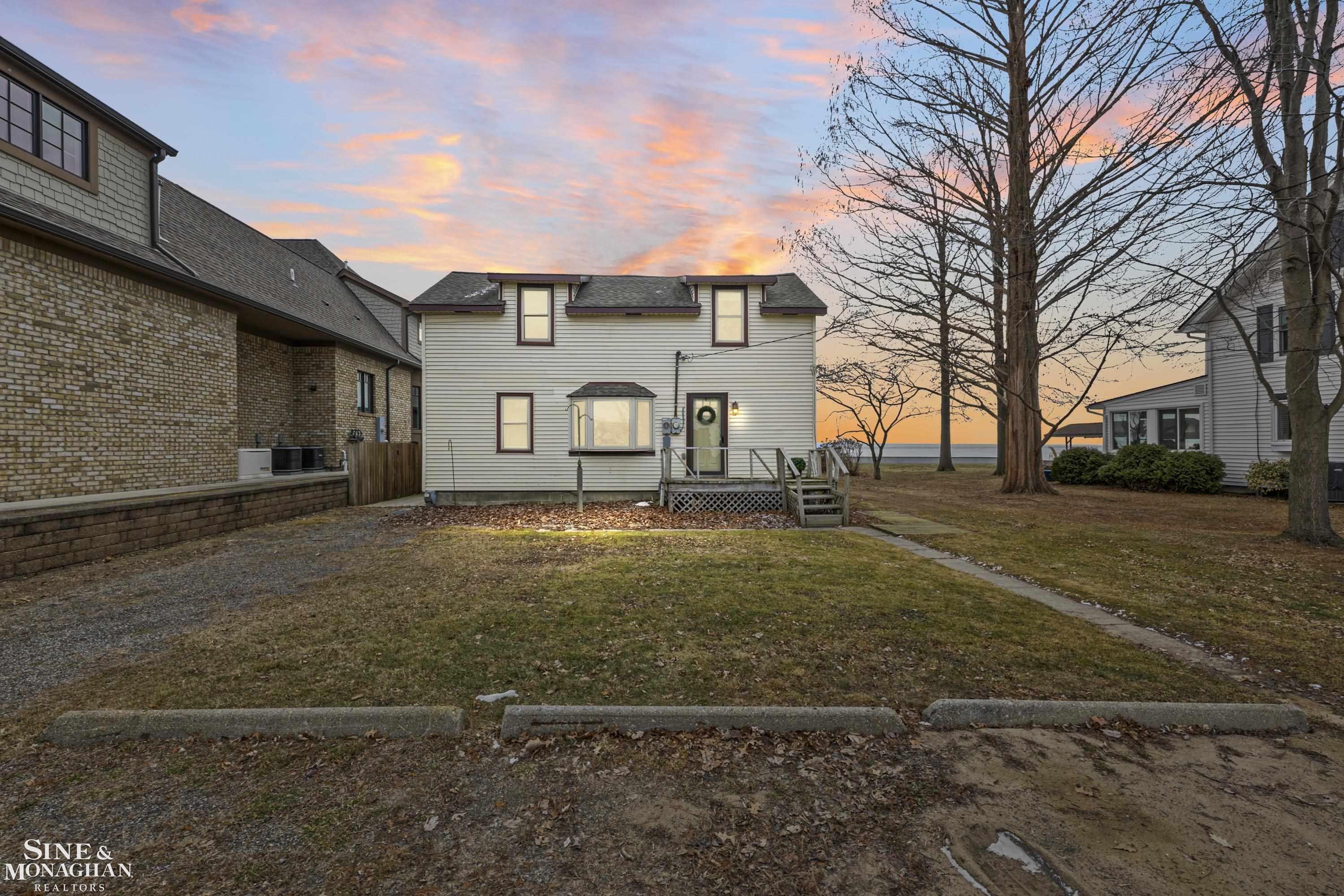 34590 Jefferson Avenue photo 17
