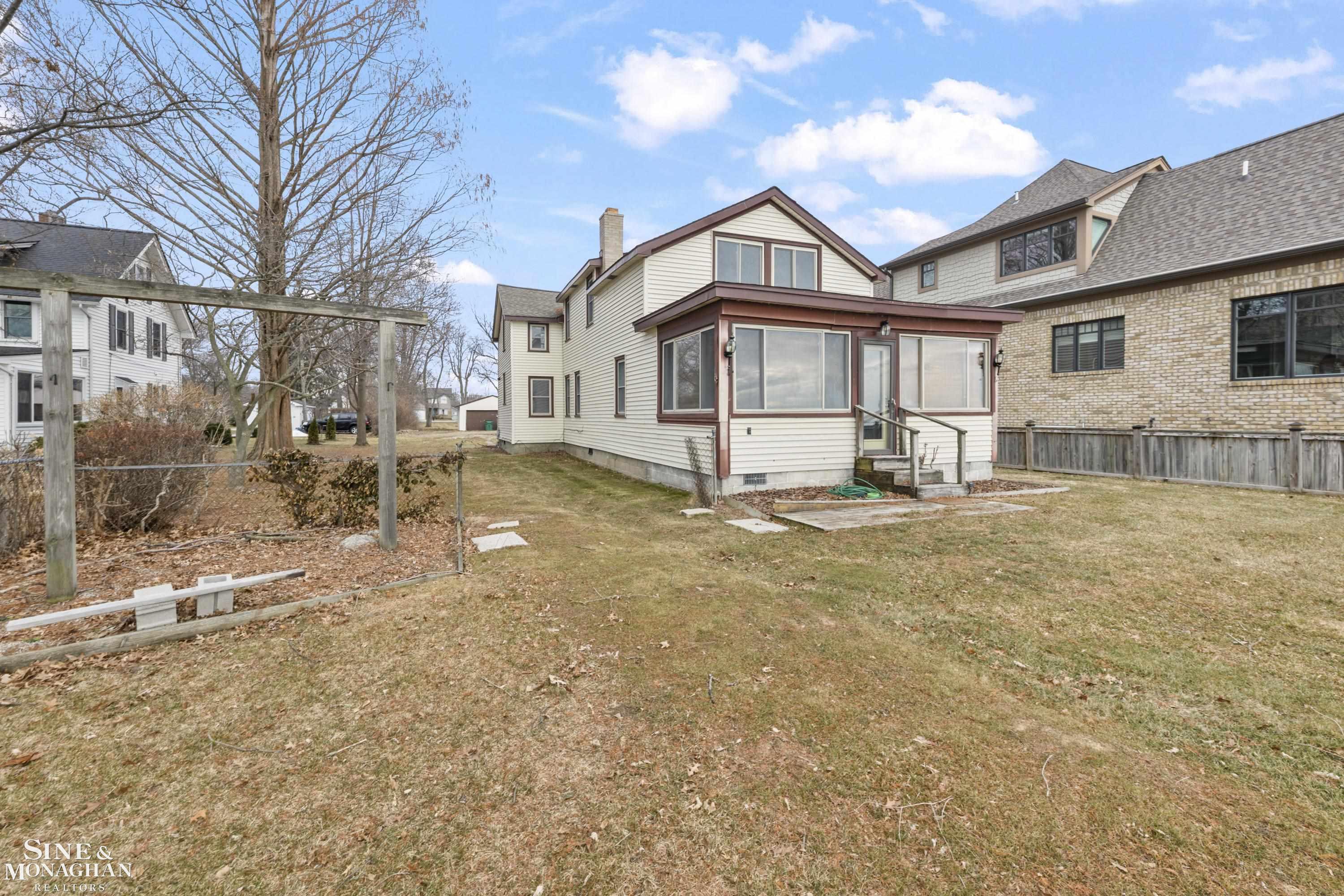 34590 Jefferson Avenue photo 21