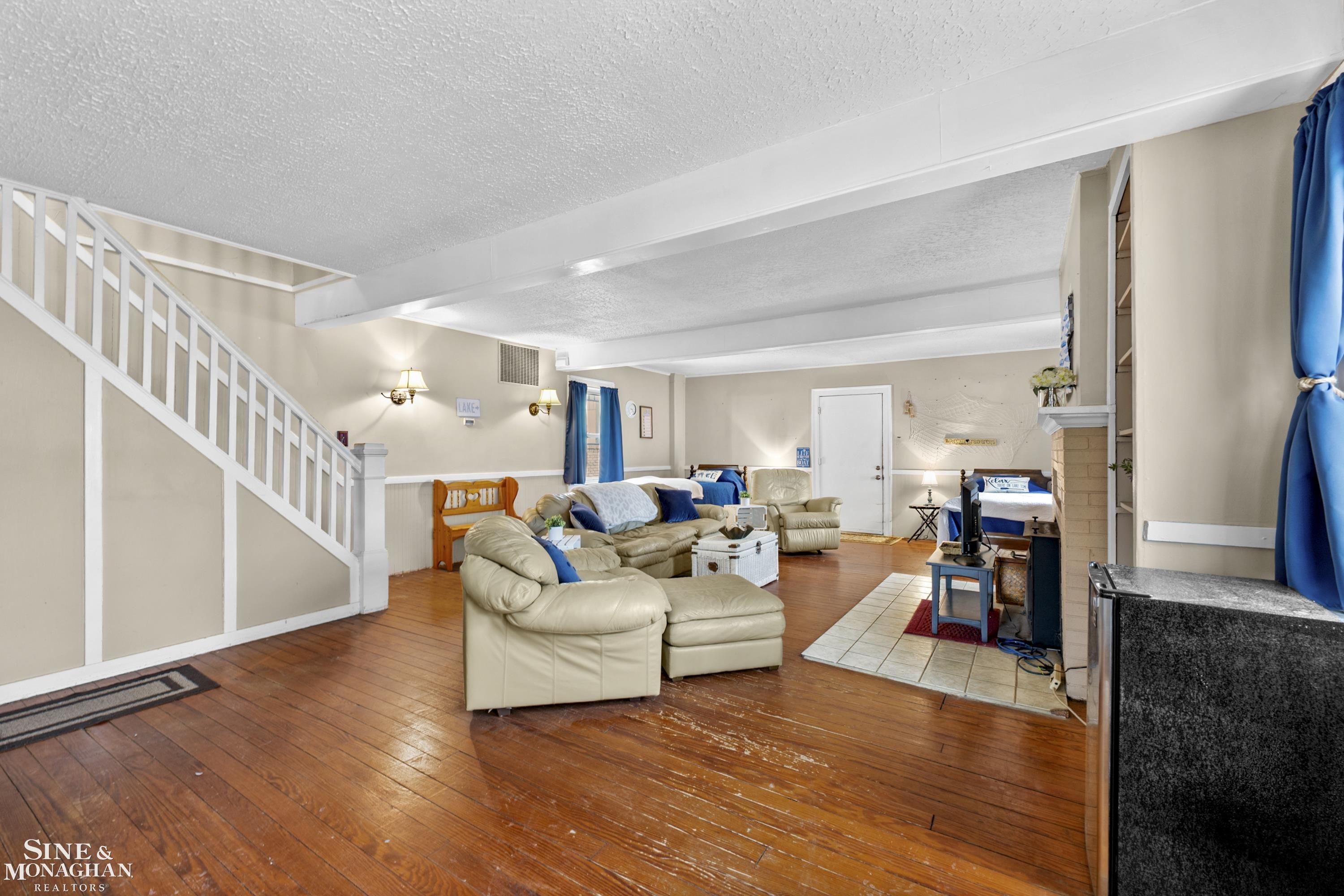 34590 Jefferson Avenue photo 26