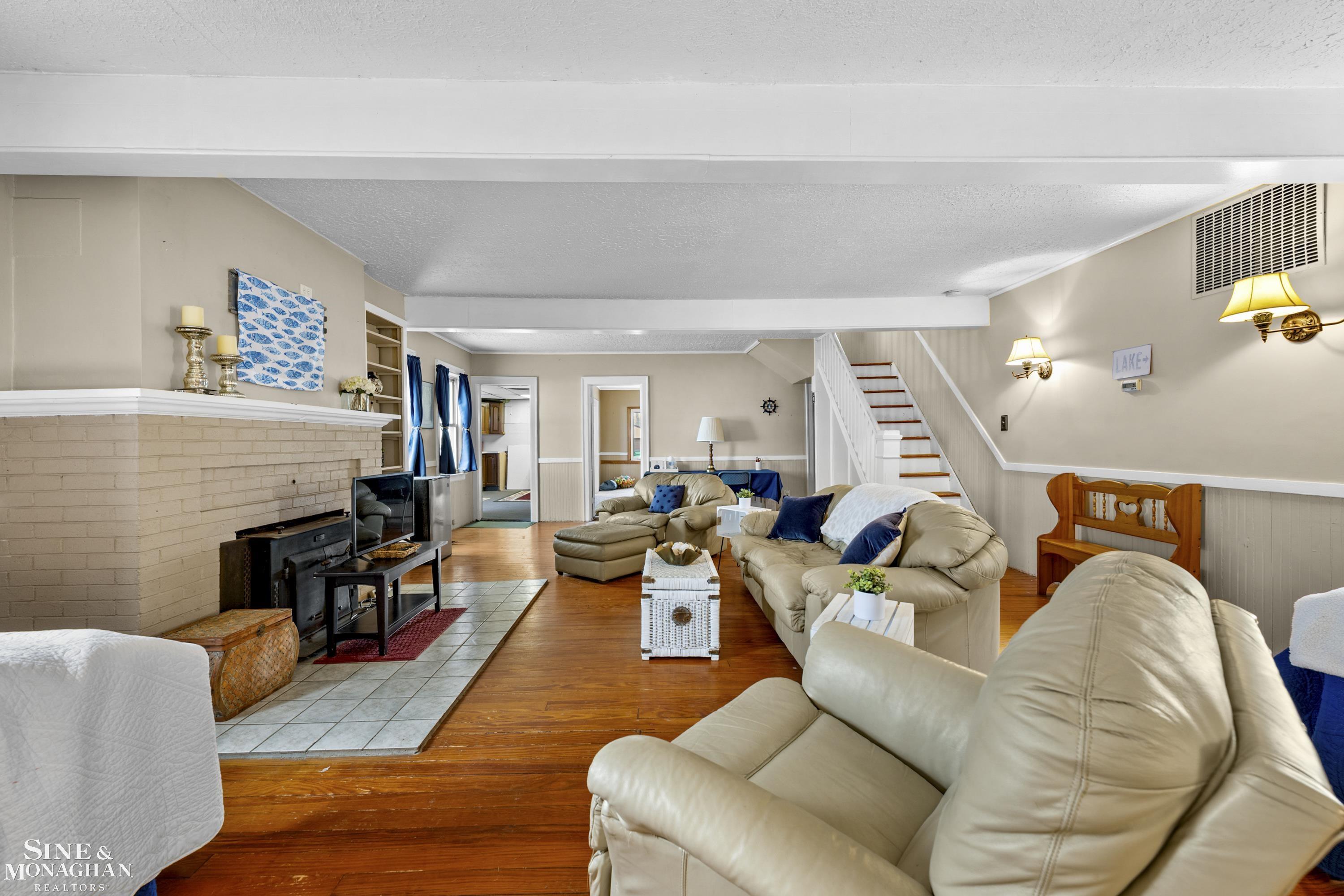 34590 Jefferson Avenue photo 28
