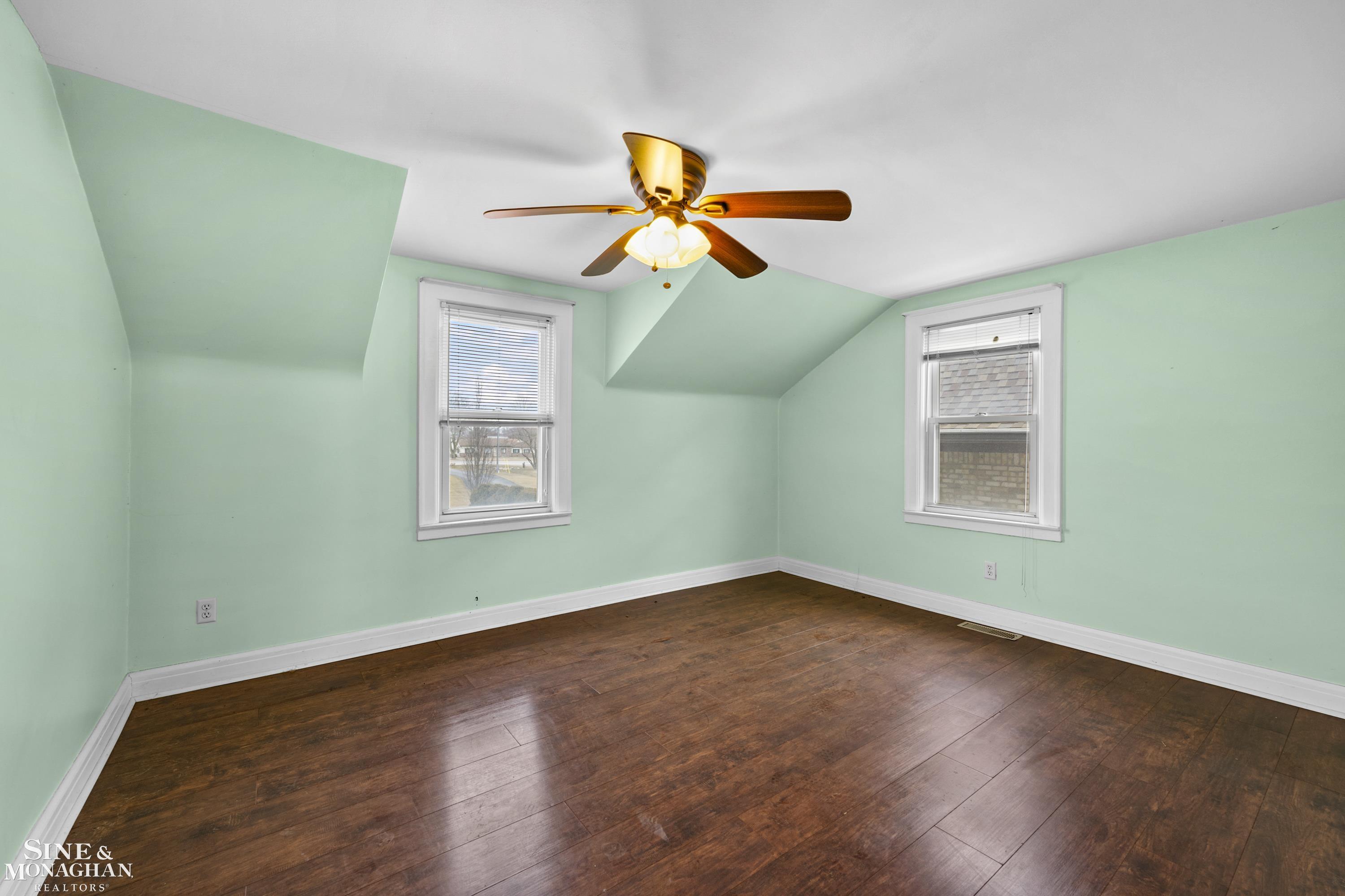 34590 Jefferson Avenue photo 35