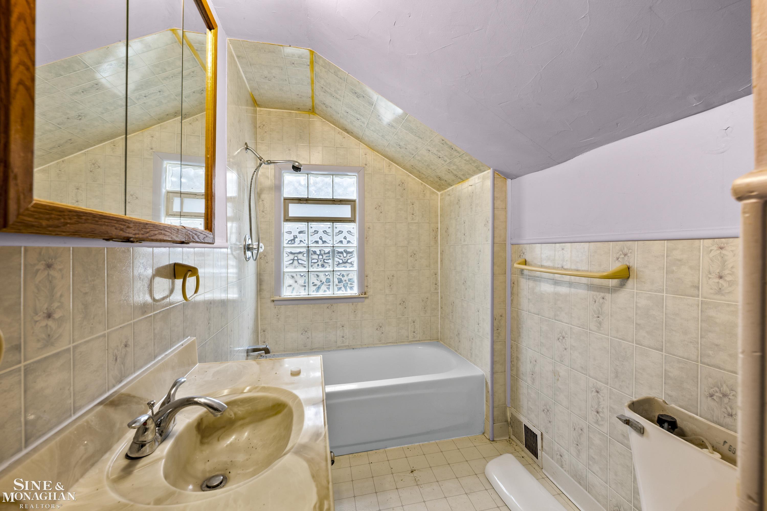 34590 Jefferson Avenue photo 36
