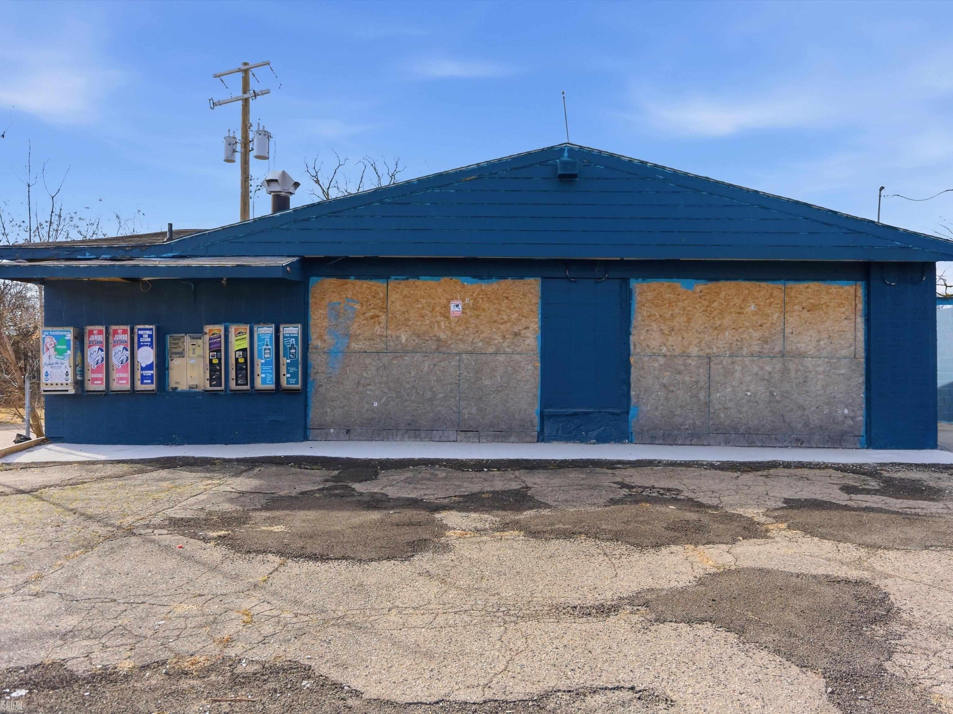 684 Auburn Avenue, Pontiac, MI, 48342