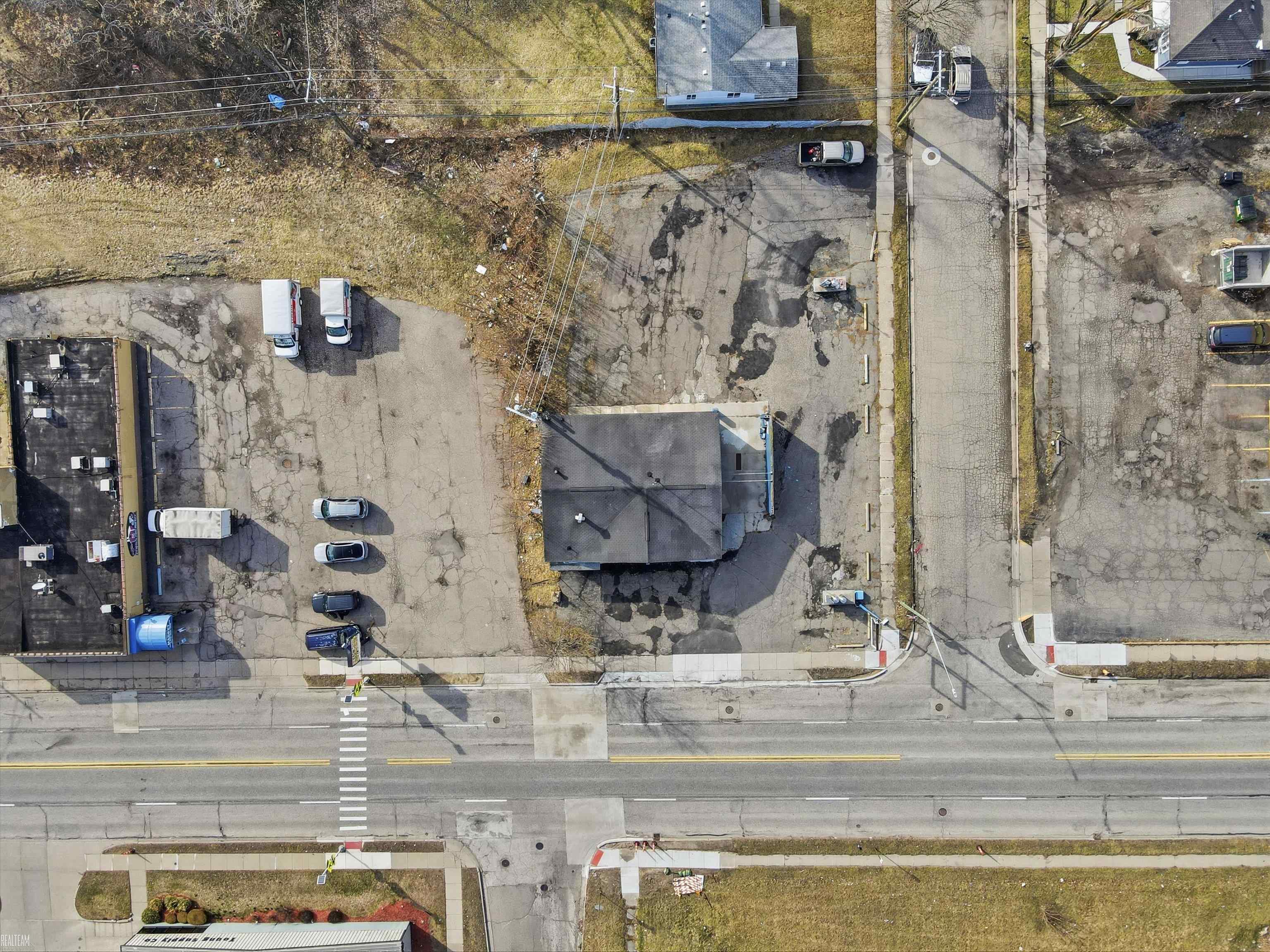 684 Auburn Avenue, Pontiac, MI, 48342