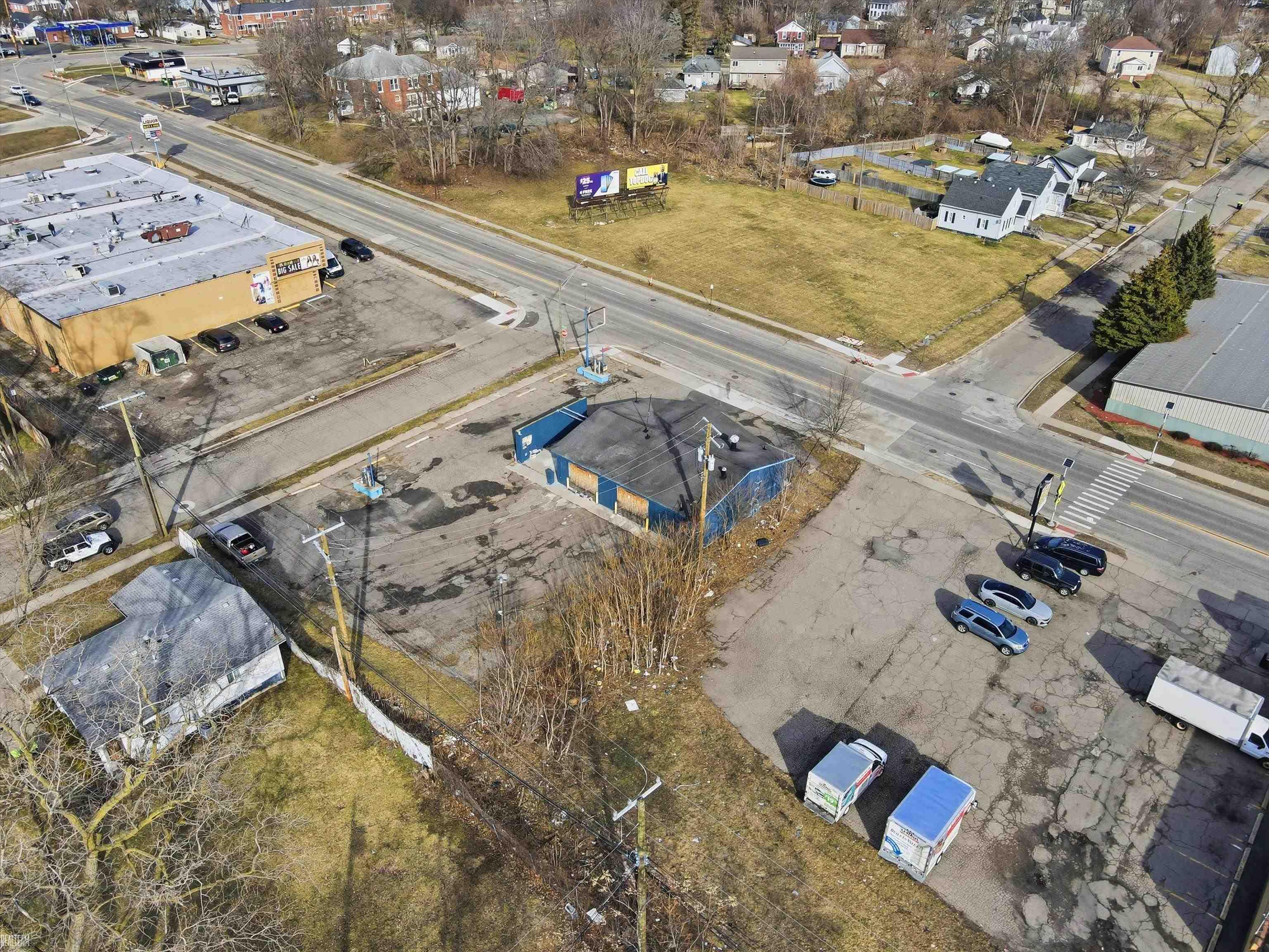 684 Auburn Avenue, Pontiac, MI, 48342