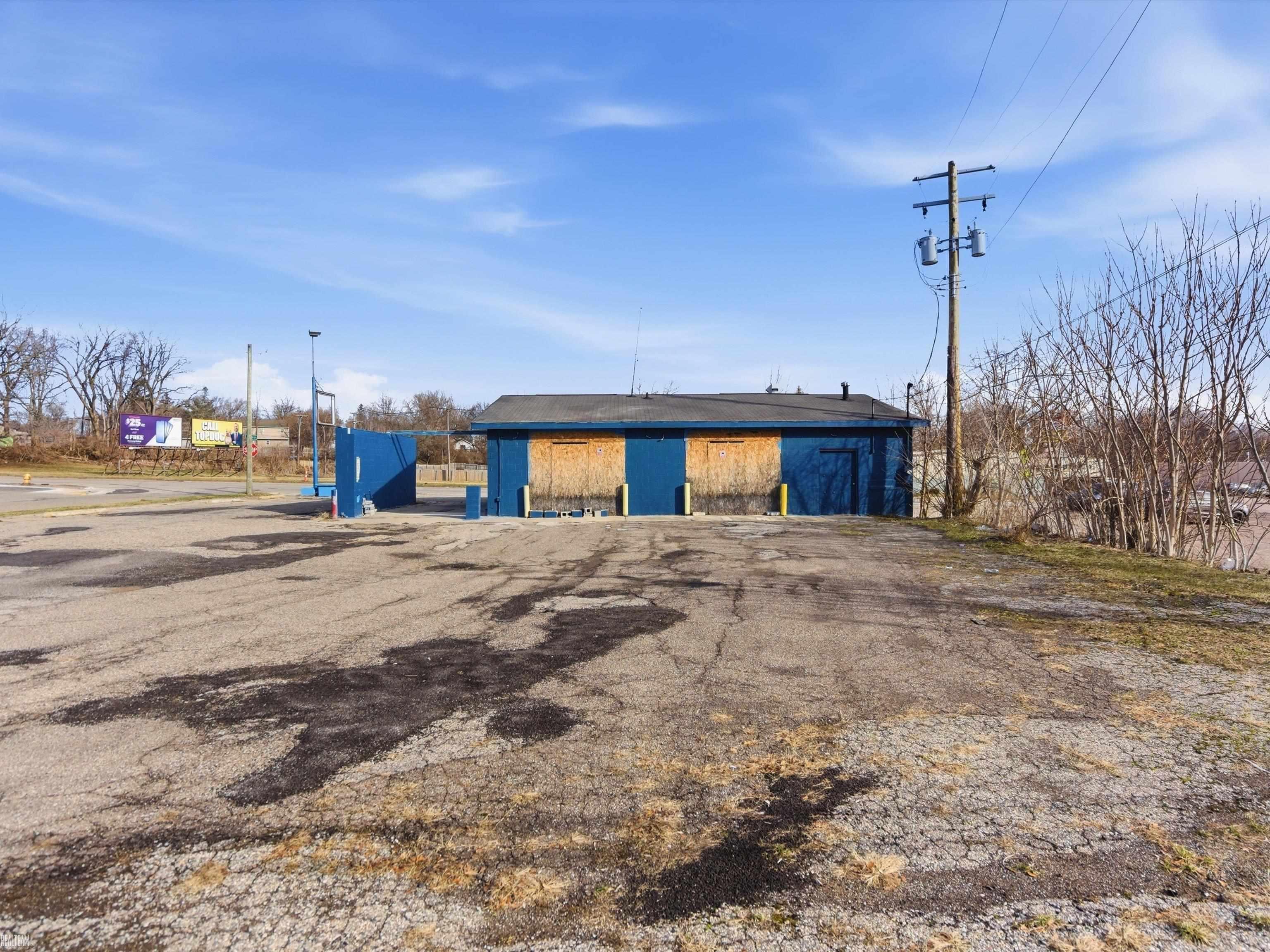 684 Auburn Avenue, Pontiac, MI, 48342