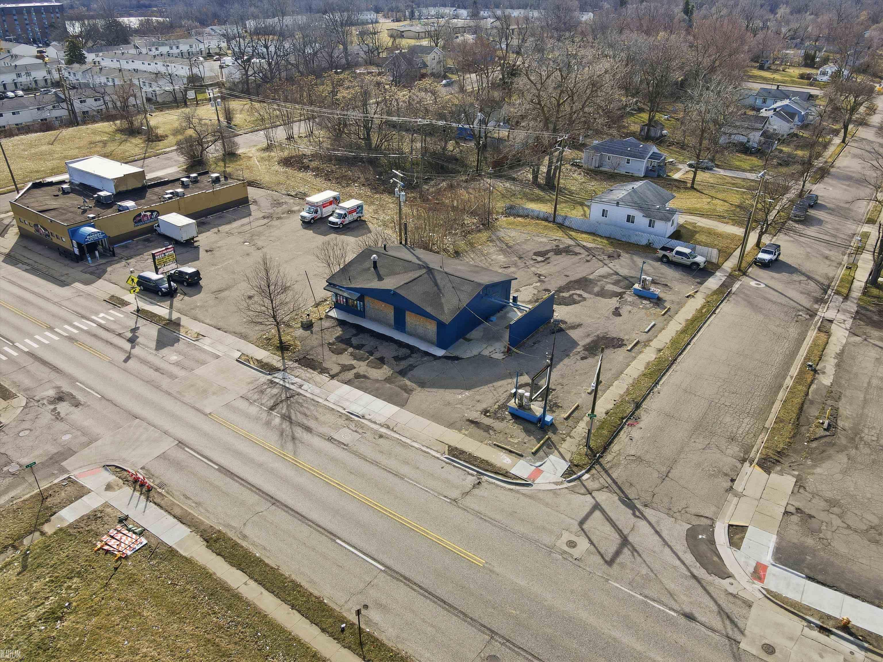 684 Auburn Avenue, Pontiac, MI, 48342