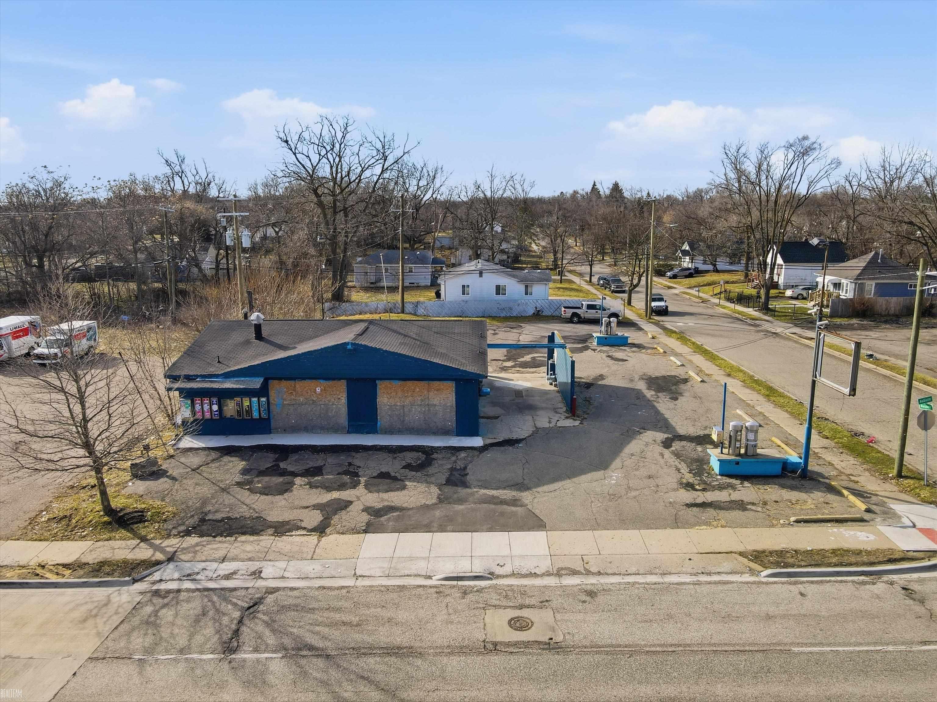 684 Auburn Avenue, Pontiac, MI, 48342